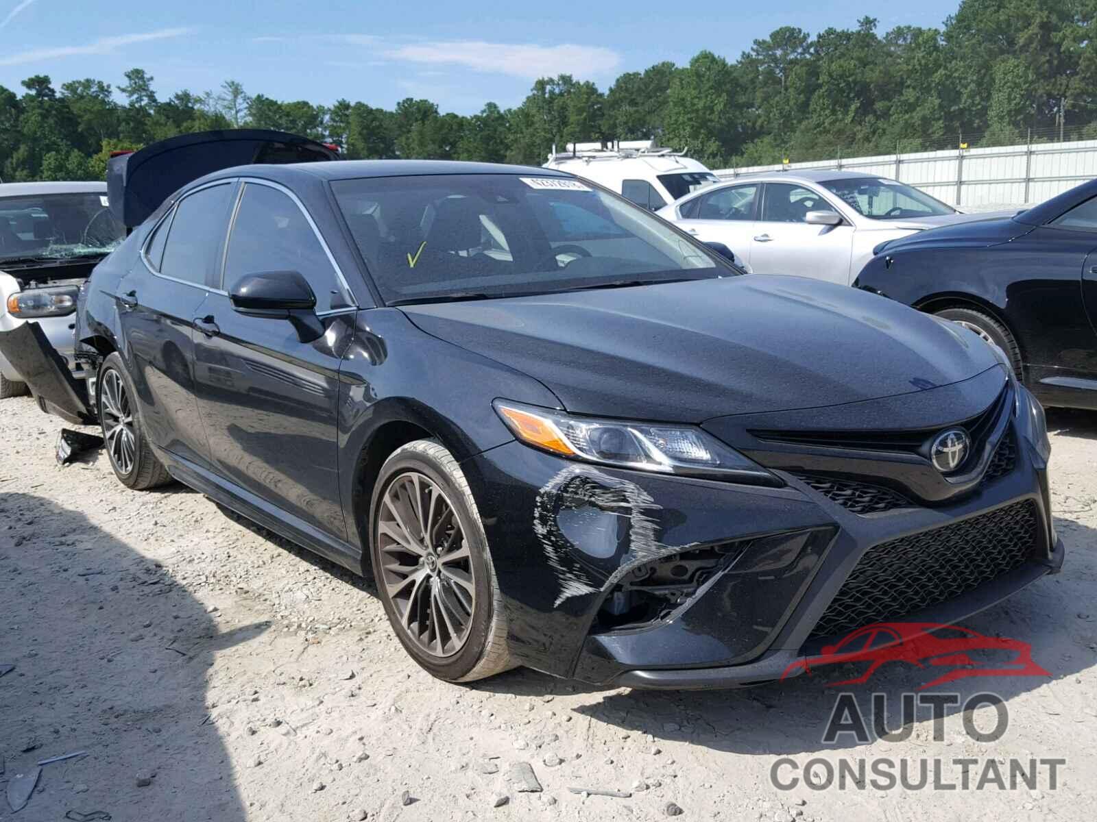 TOYOTA CAMRY 2018 - JTNB11HK8J3002558