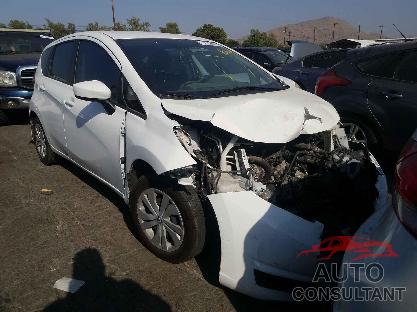 NISSAN VERSA 2018 - 3N1CE2CP7JL362367