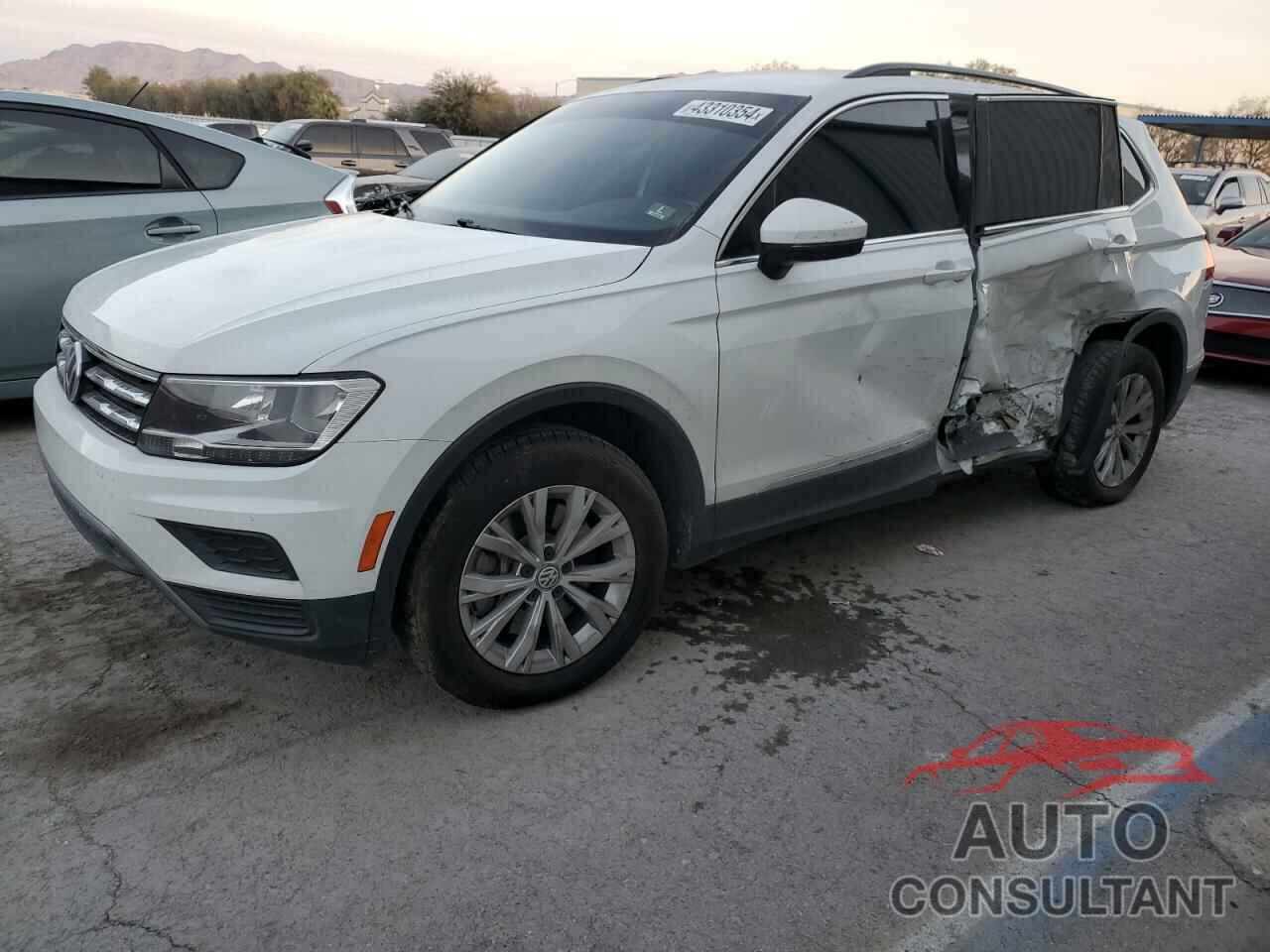 VOLKSWAGEN TIGUAN 2018 - 3VV2B7AX4JM192840