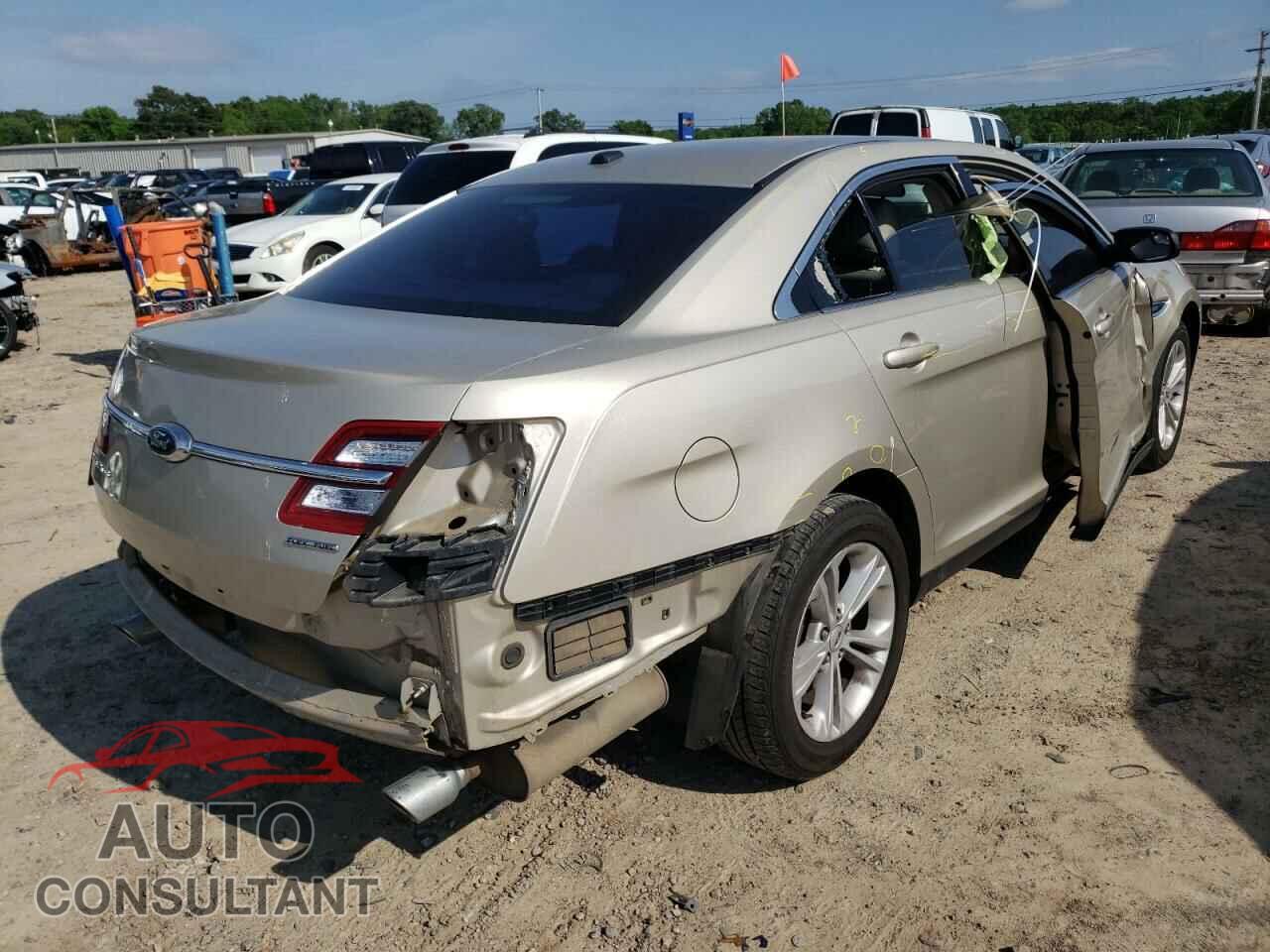 FORD TAURUS 2017 - 1FAHP2D80HG134882