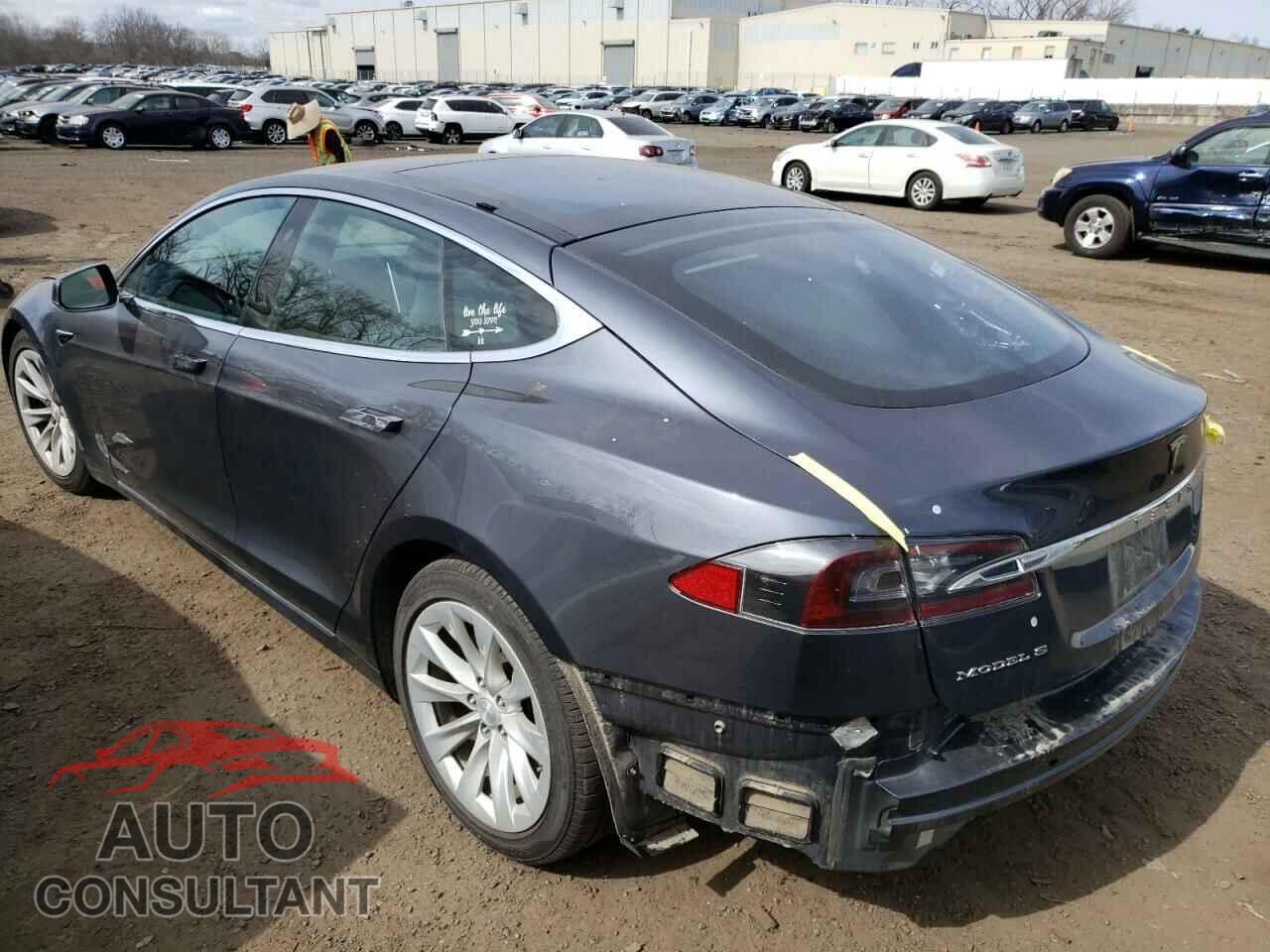 TESLA MODEL S 2017 - 5YJSA1E23HF184644