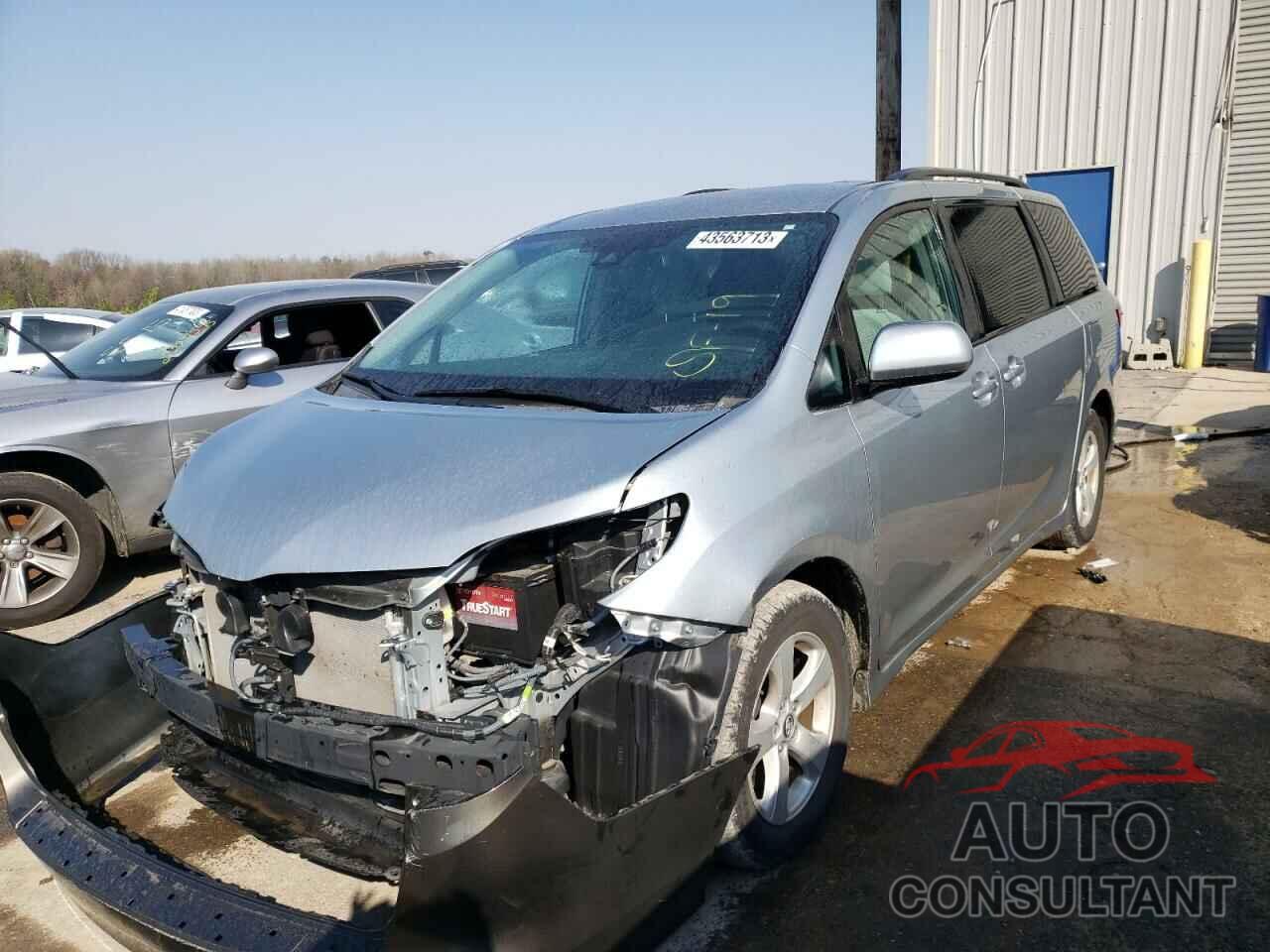 TOYOTA SIENNA 2019 - 5TDKZ3DC1KS010539