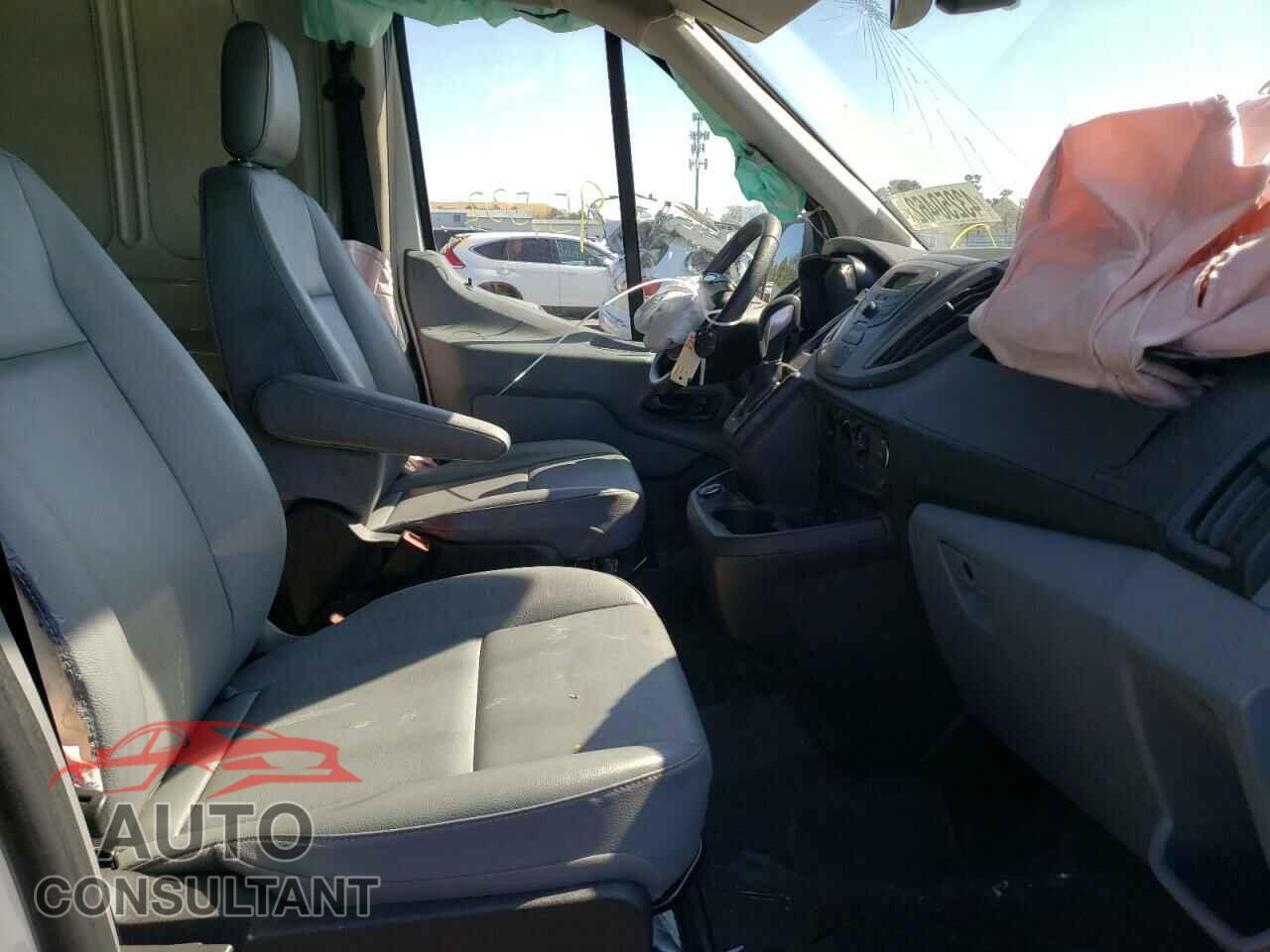 FORD TRANSIT CO 2019 - 1FTYR2CM0KKA13728