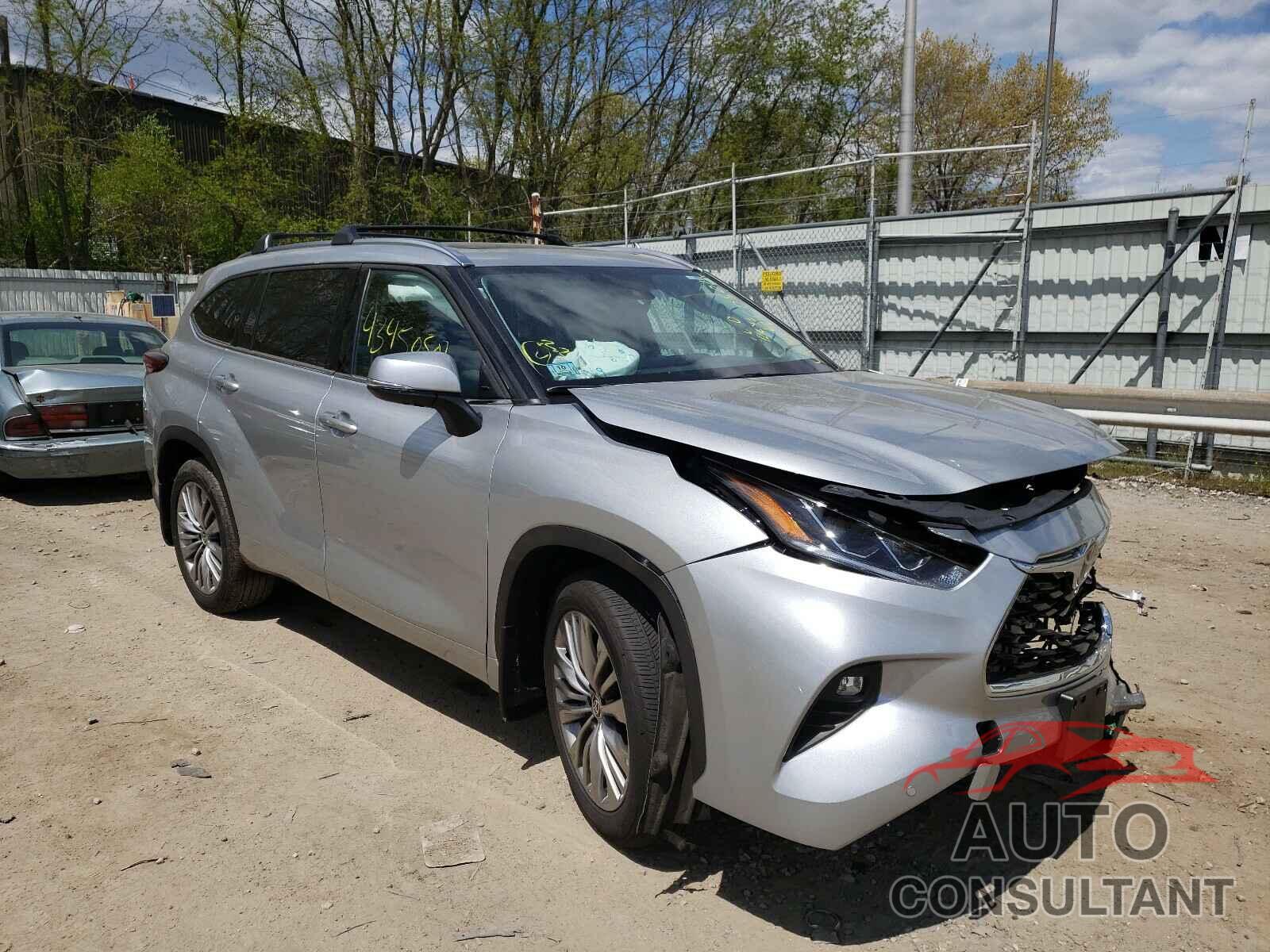 TOYOTA HIGHLANDER 2020 - 5TDFZRBH4LS054068