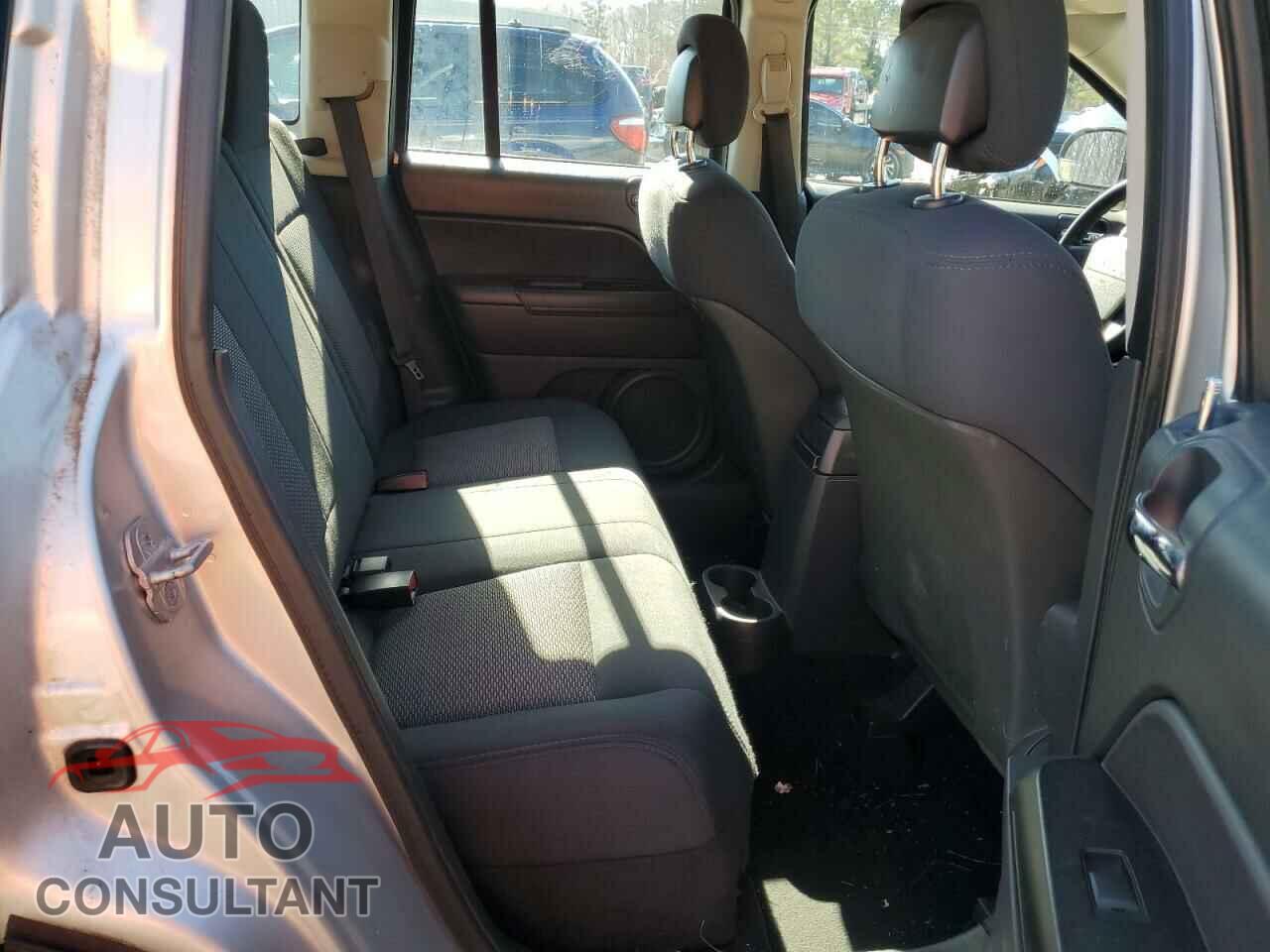 JEEP COMPASS 2010 - 1J4NF4FB3AD649655