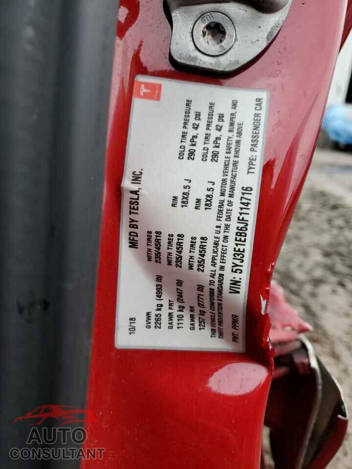 TESLA MODEL 3 2018 - 5YJ3E1EB6JF114716