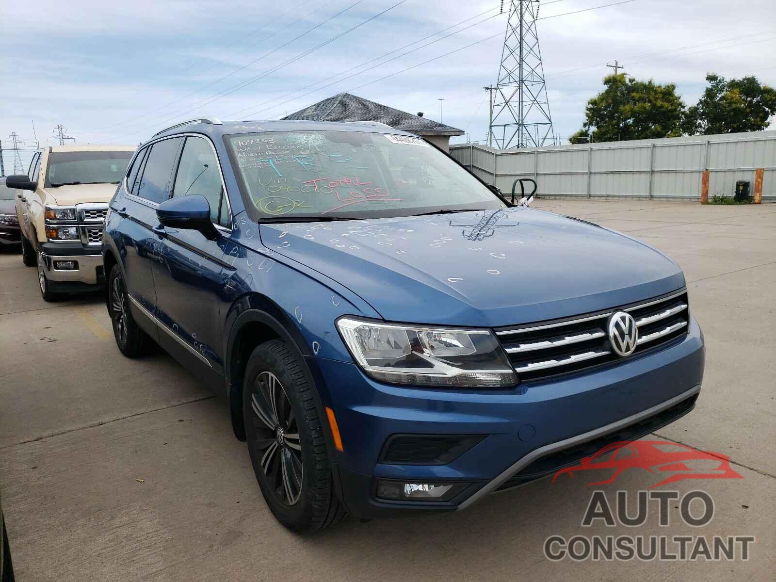 VOLKSWAGEN TIGUAN 2018 - 3VV3B7AX4JM090670