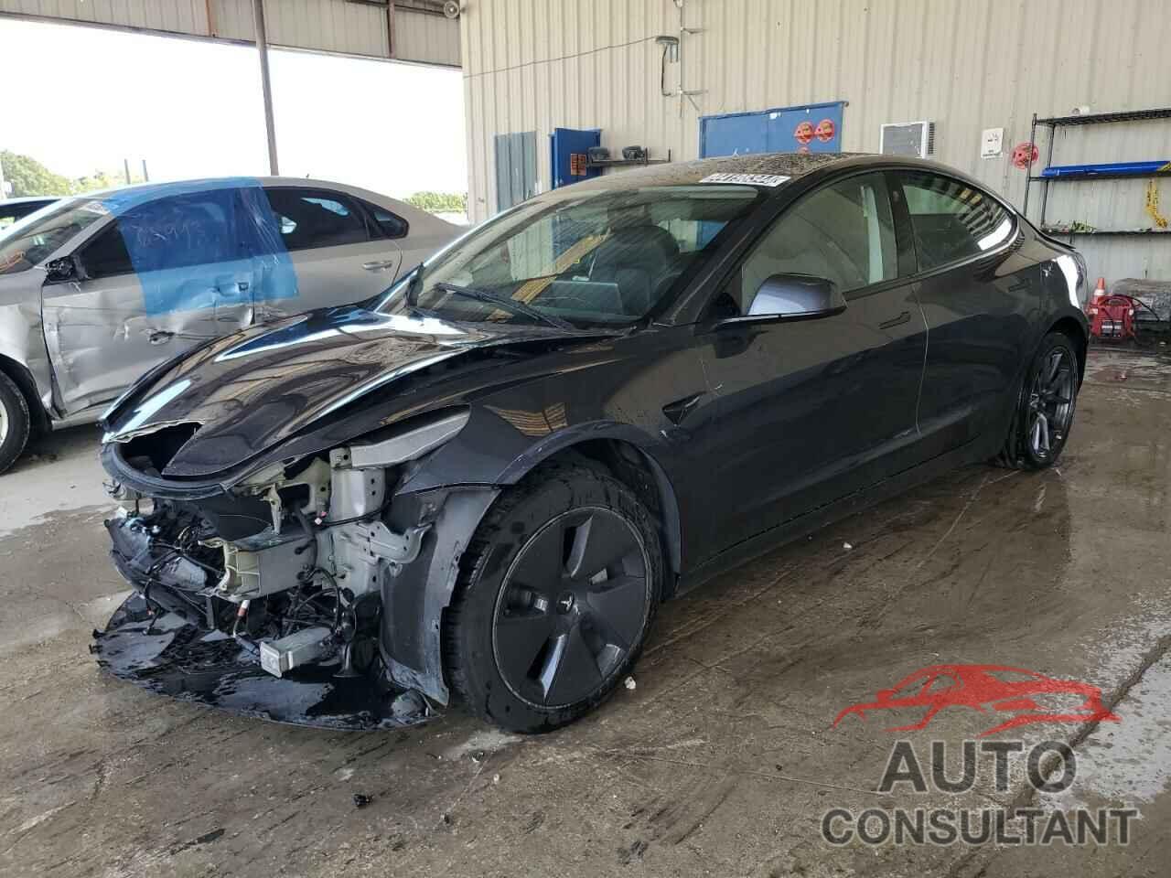 TESLA MODEL 3 2022 - 5YJ3E1EA0NF303925