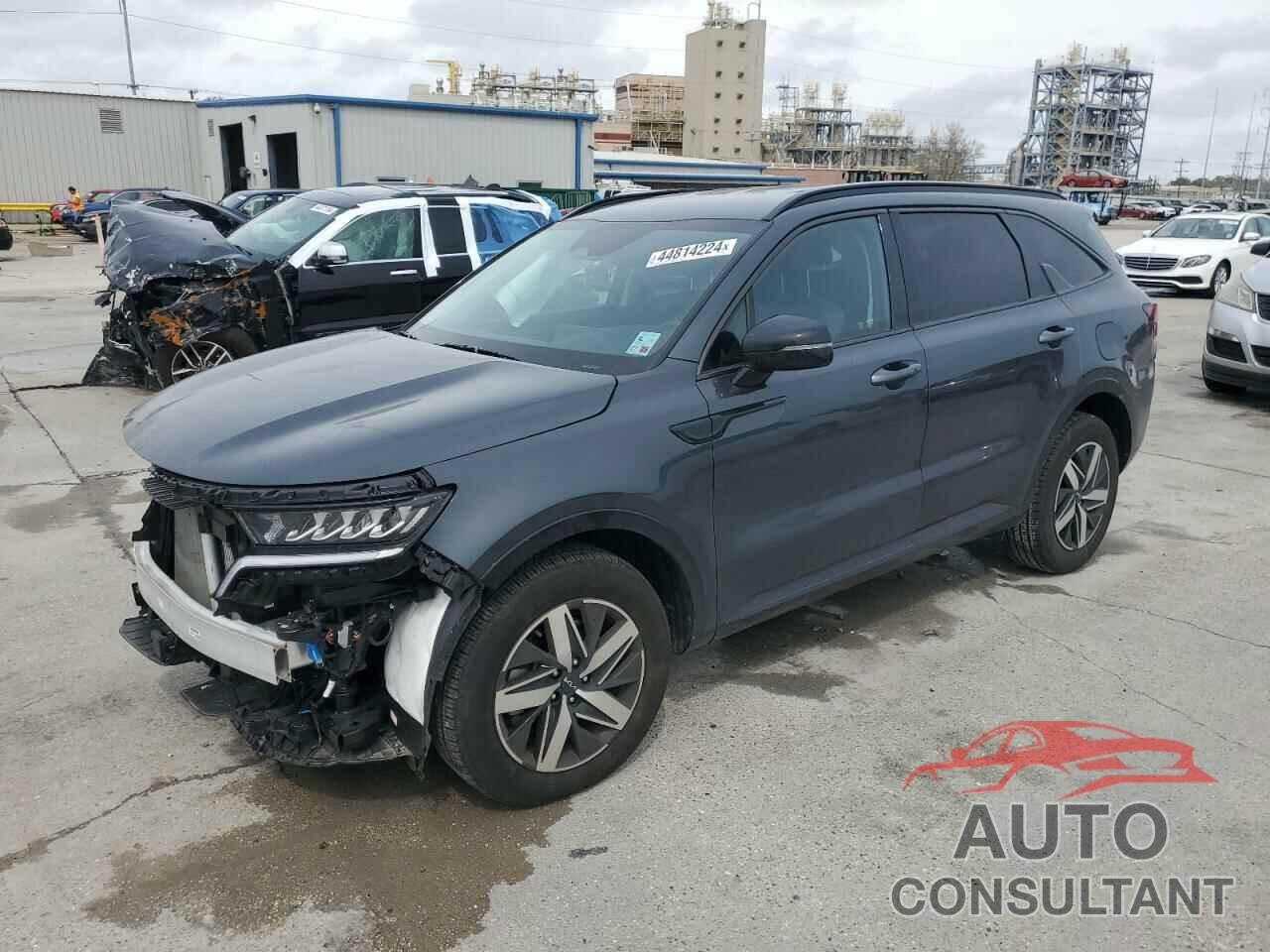 KIA SORENTO 2023 - 5XYRH4LF1PG214846