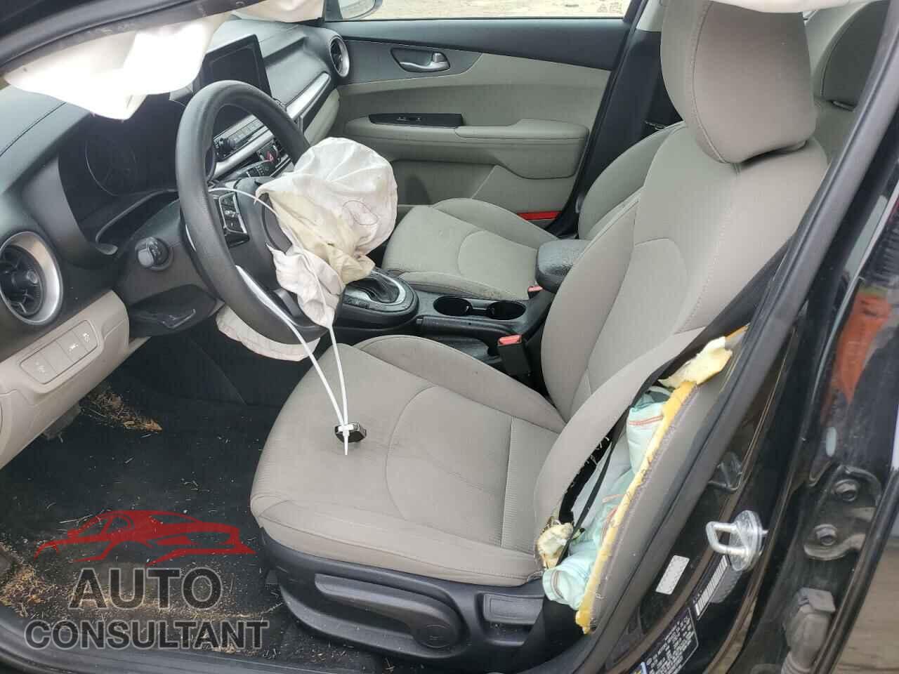 KIA FORTE 2019 - 3KPF24AD5KE104023