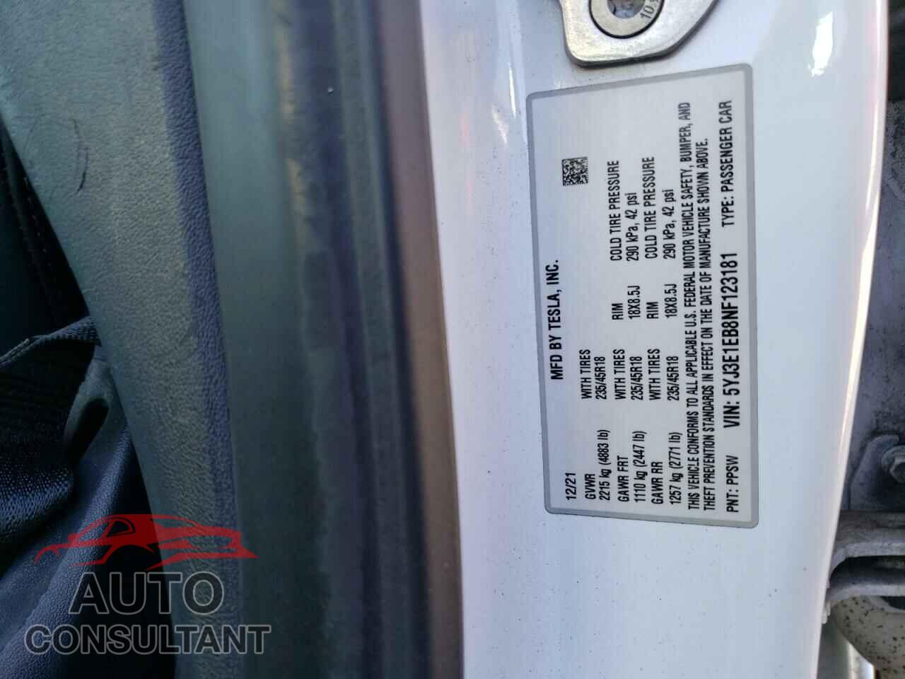 TESLA MODEL 3 2022 - 5YJ3E1EB8NF123181
