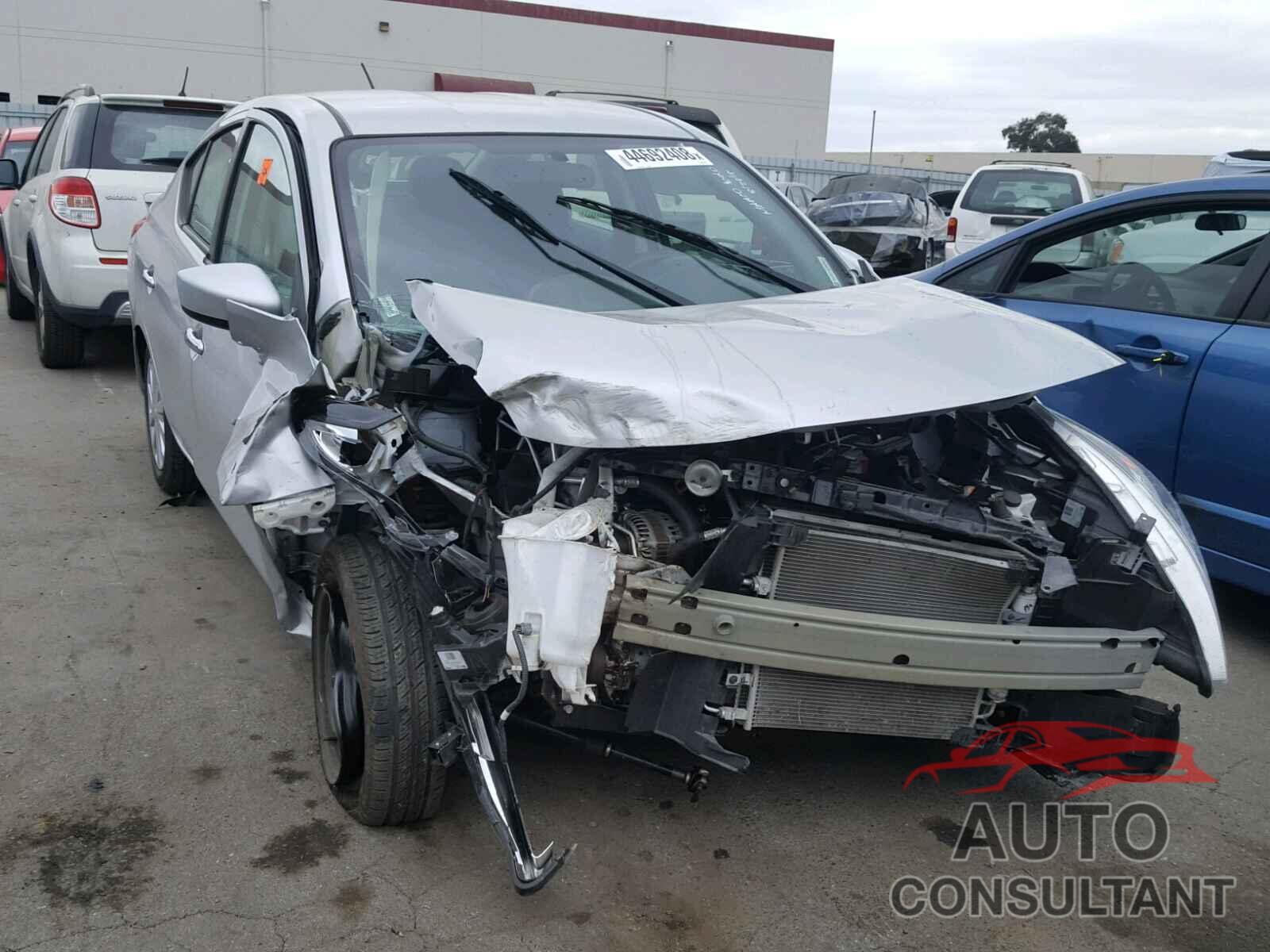 NISSAN VERSA 2017 - 3N1CN7AP6HL873482