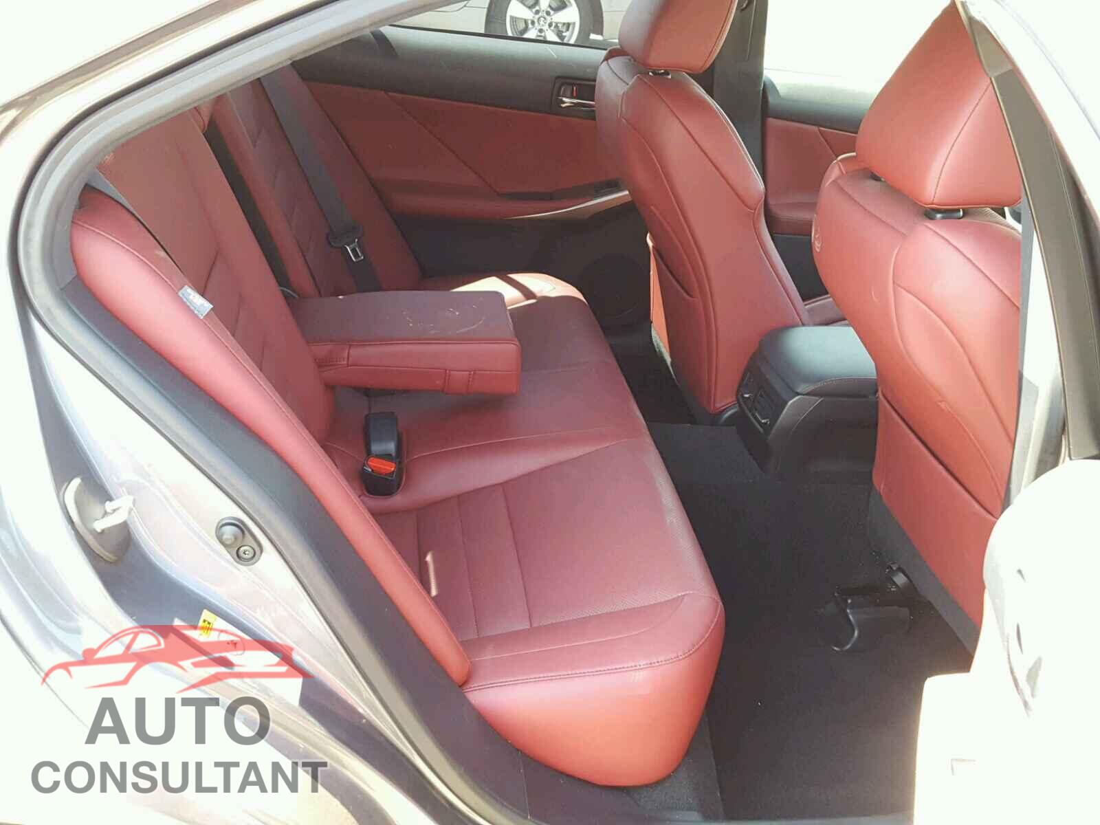 LEXUS IS 2016 - JTHBA1D2XG5001367