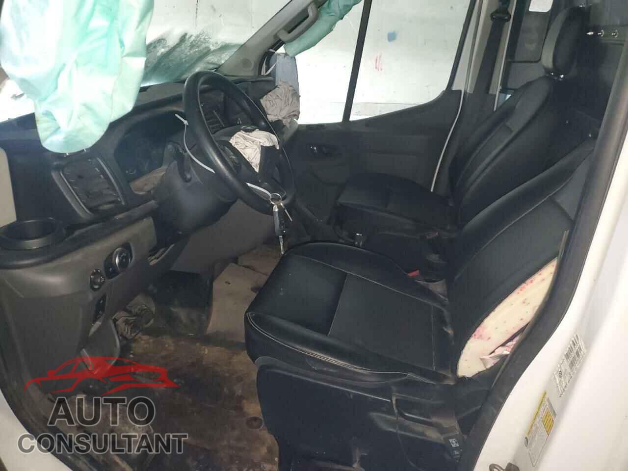 FORD TRANSIT 2022 - 1FTBR2X80NKA68123