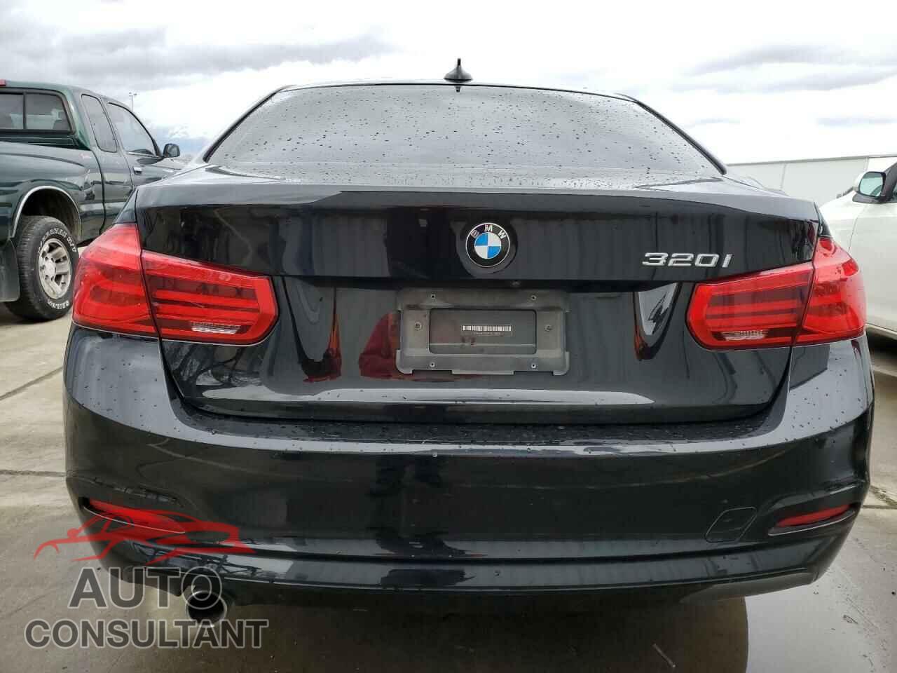 BMW 3 SERIES 2018 - WBA8E1G59JNU92119