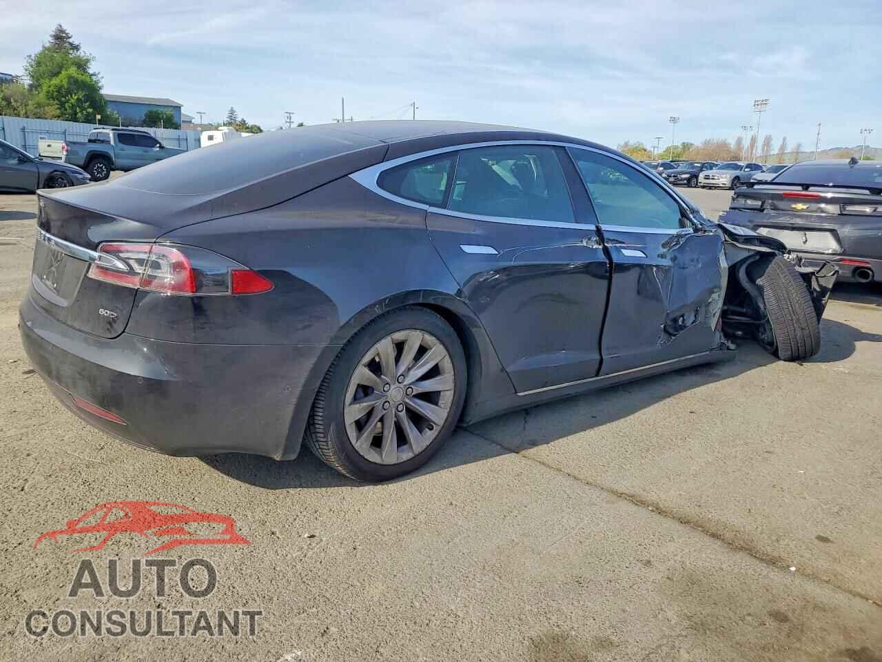 TESLA MODEL S 2016 - 5YJSA1E25GF156584