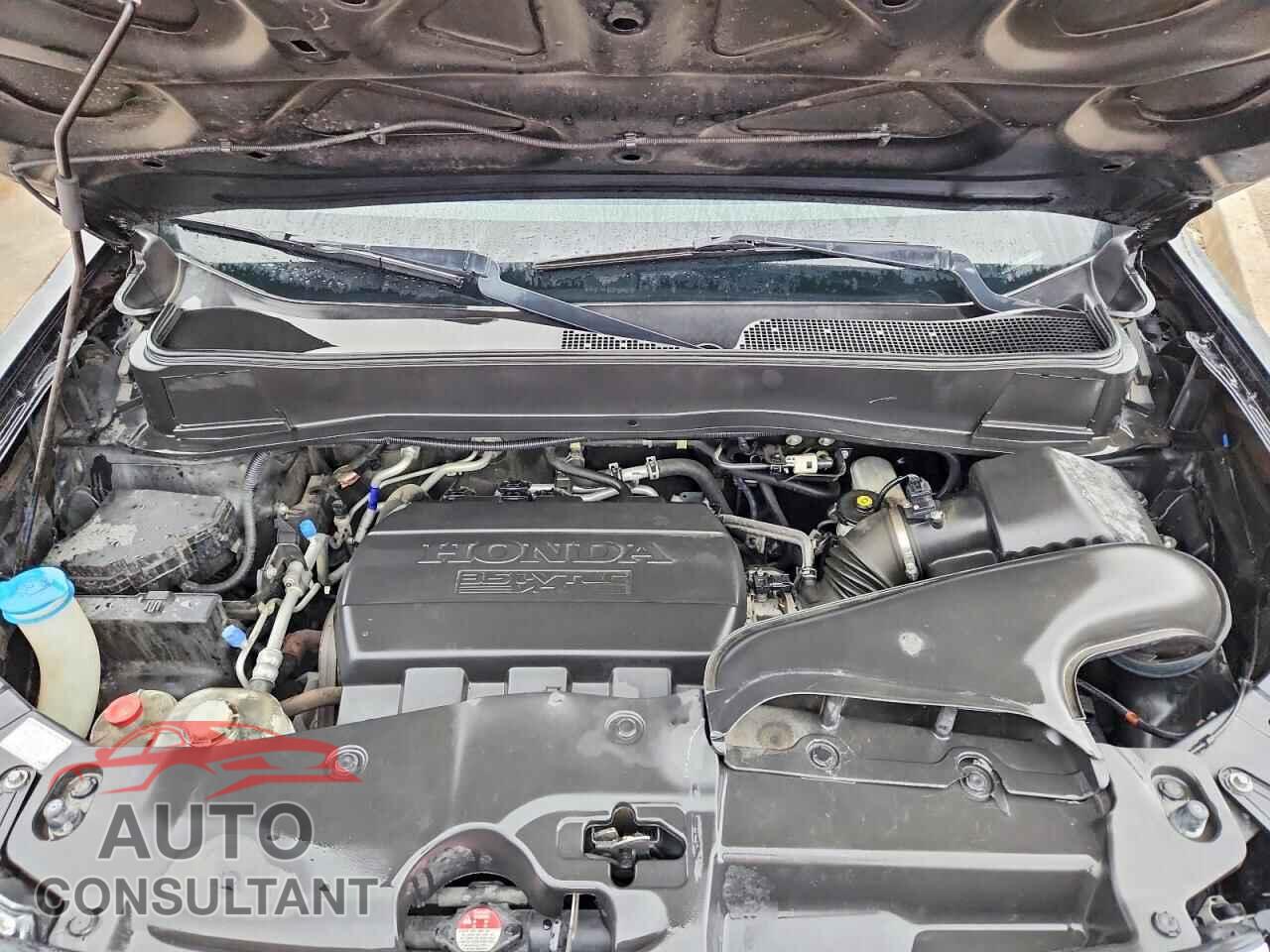 HONDA PILOT 2015 - 5FNYF4H90FB024840
