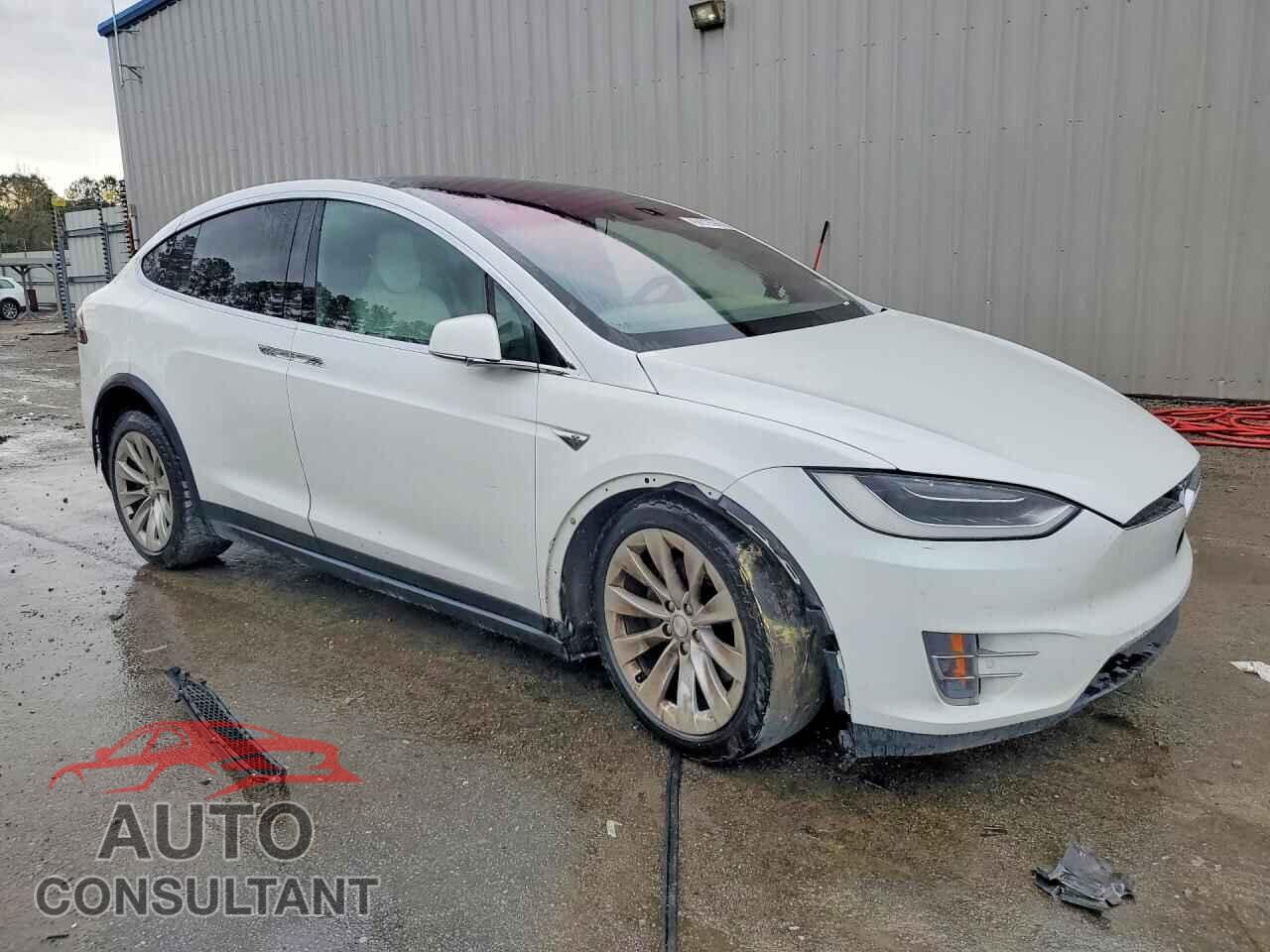 TESLA MODEL X 2016 - 5YJXCBE25GF022017