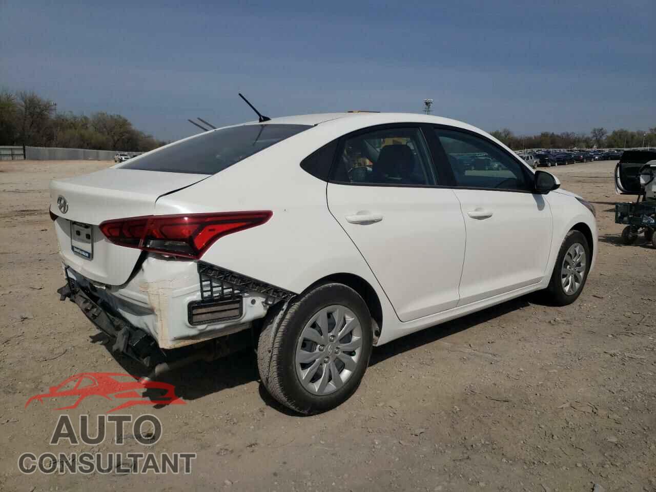 HYUNDAI ACCENT 2022 - 3KPC24A61NE178595