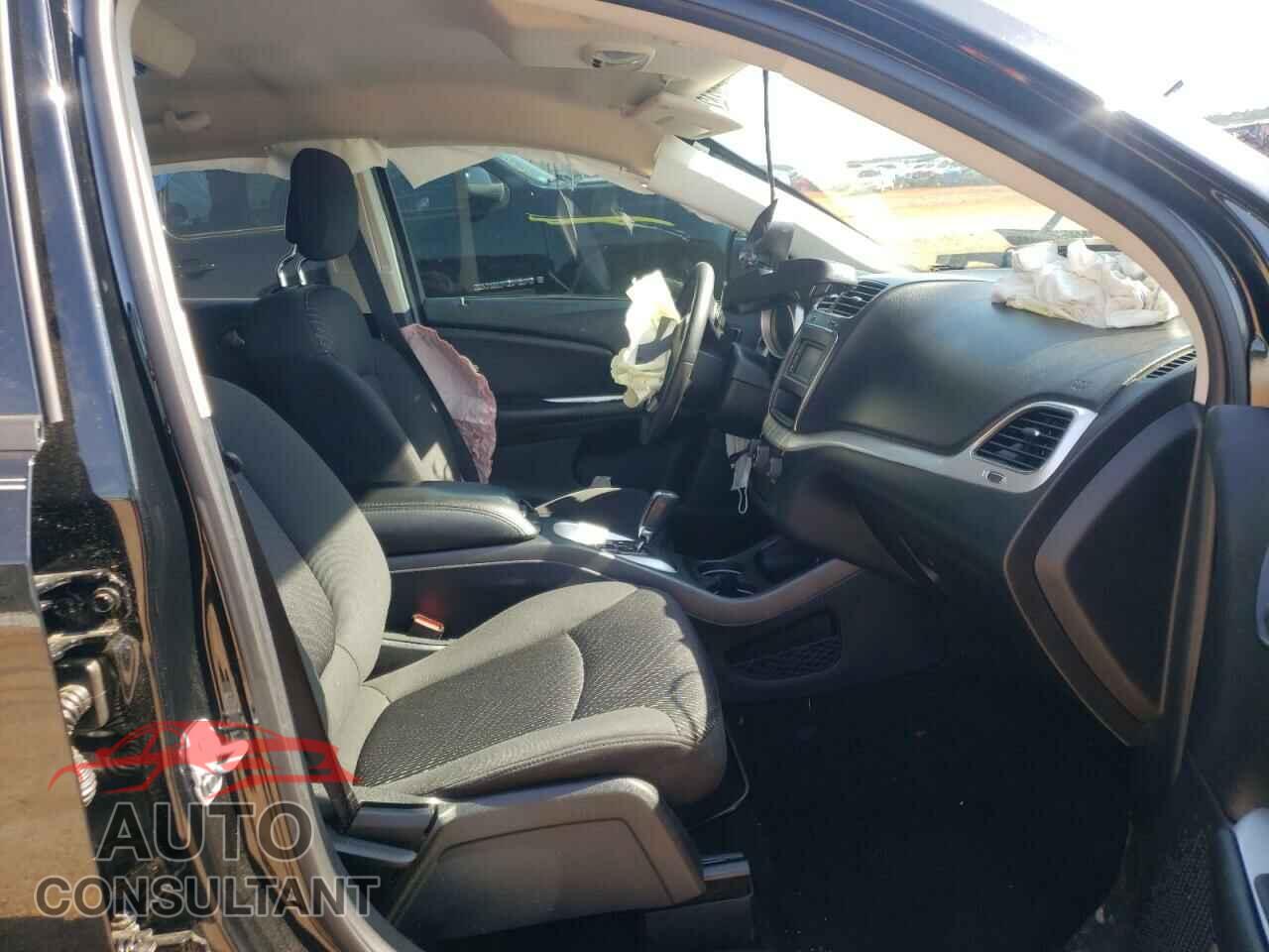 DODGE JOURNEY 2018 - 3C4PDCBG5JT529561