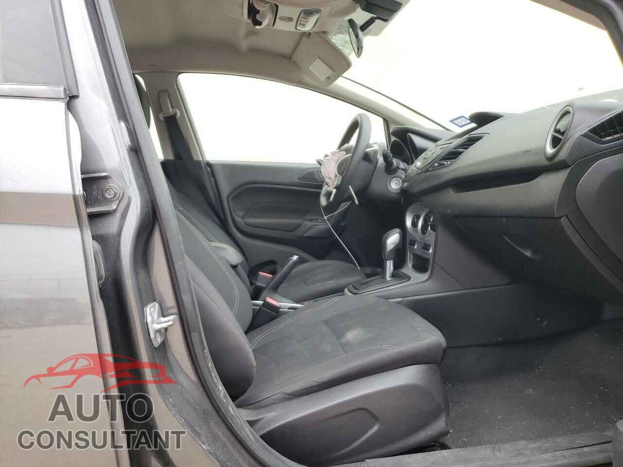 FORD FIESTA 2018 - 3FADP4EJ9JM109728