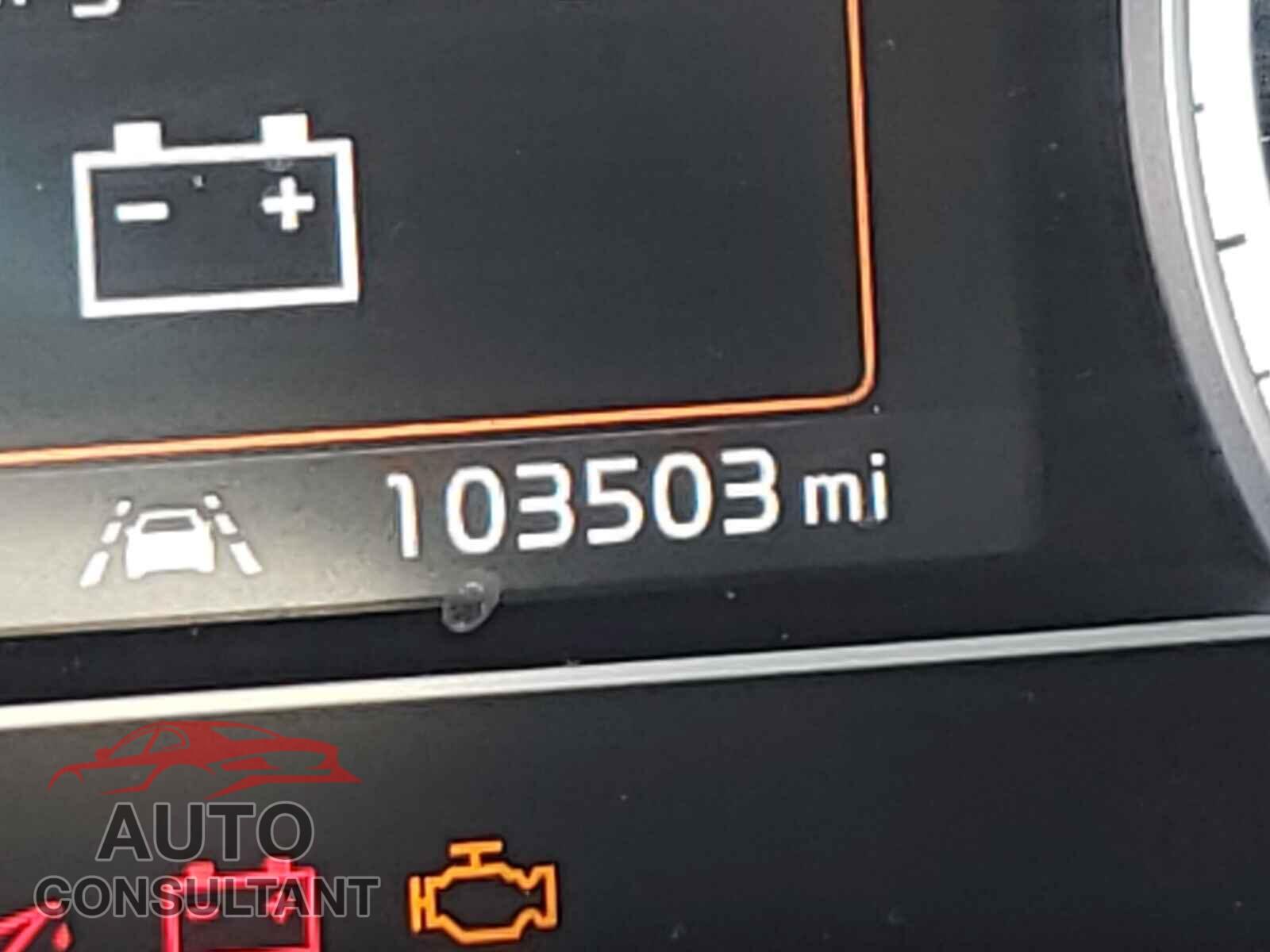 KIA NIRO 2017 - KNDCE3LC8H5064713