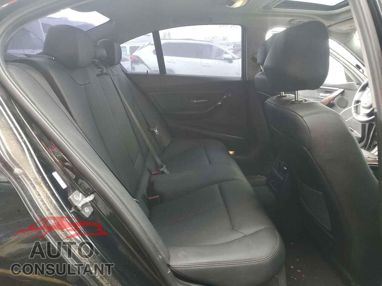 BMW 3 SERIES 2014 - WBA3D3C56EF099466