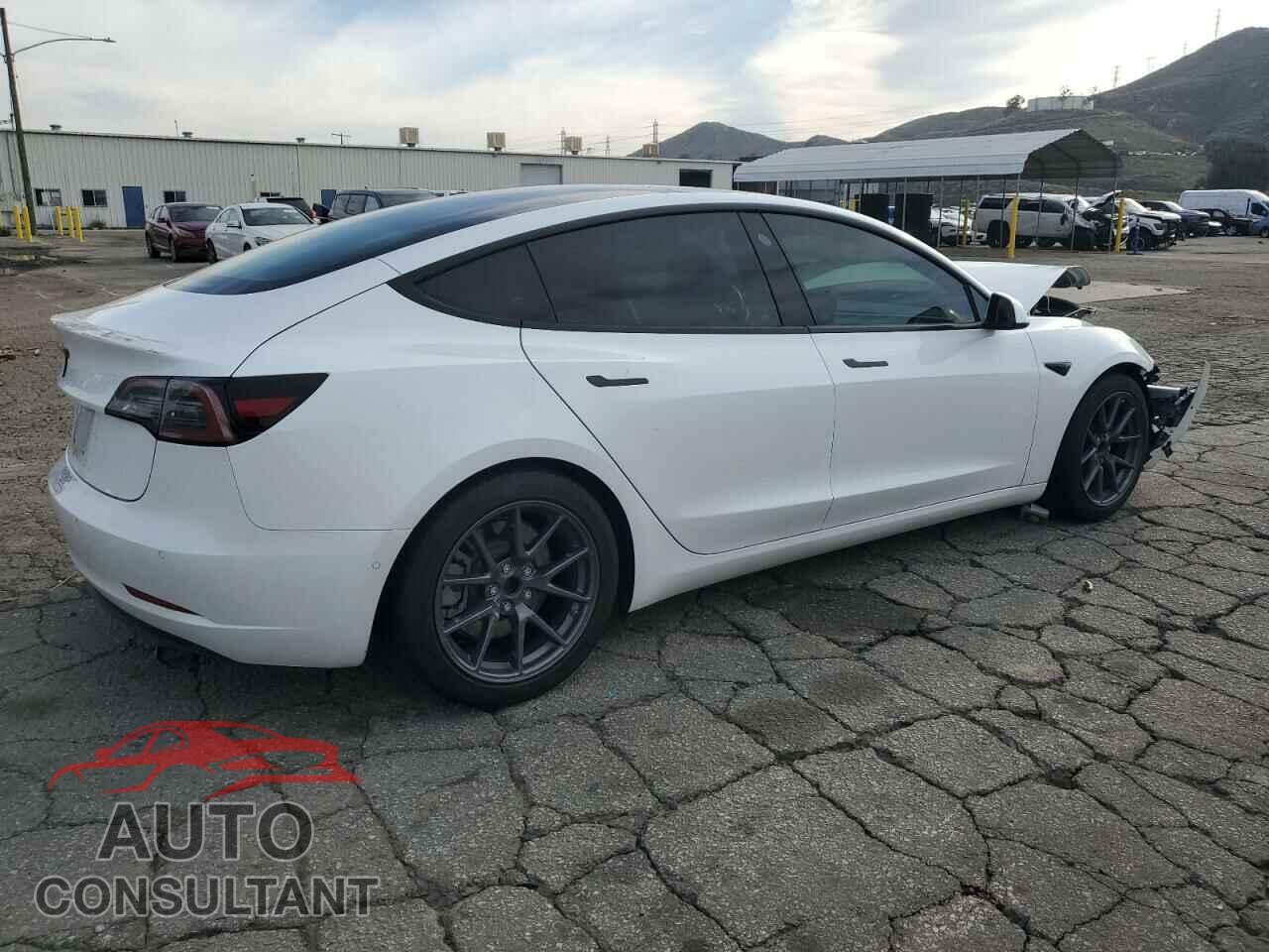 TESLA MODEL 3 2018 - 5YJ3E1EA0JF126464