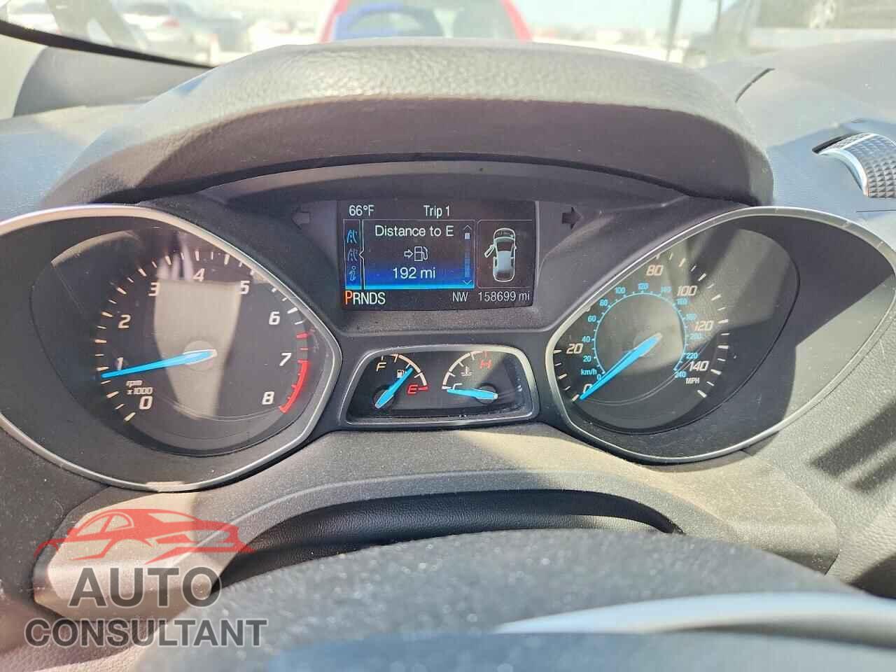 FORD ESCAPE 2015 - 1FMCU0J92FUB93019