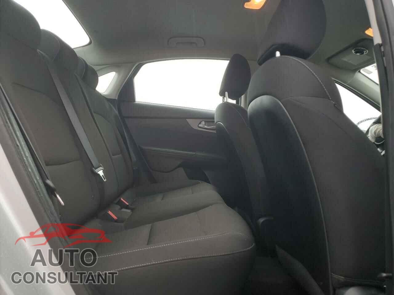 KIA FORTE 2019 - 3KPF24AD9KE028547