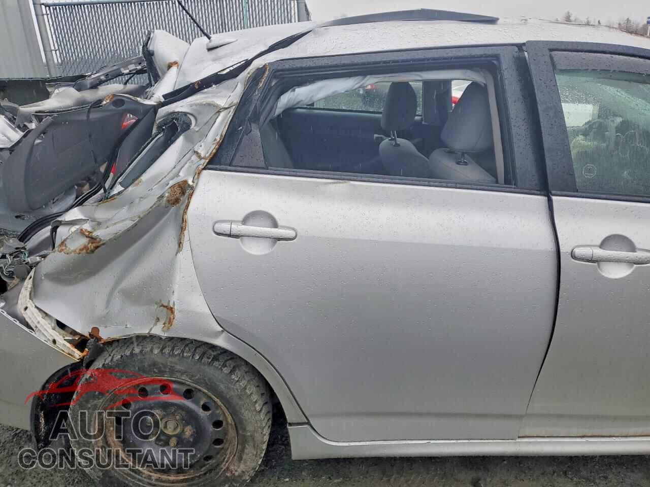 TOYOTA MATRIX 2010 - 2T1LE4EE2AC014967