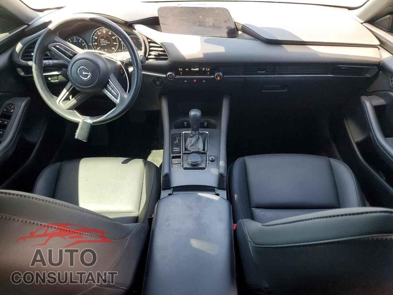 MAZDA 3 2023 - JM1BPAKM7P1607429