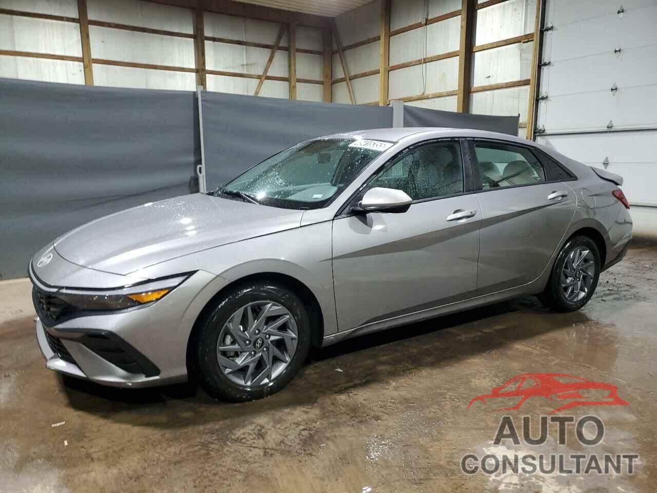 HYUNDAI ELANTRA 2024 - KMHLM4DG5RU658317