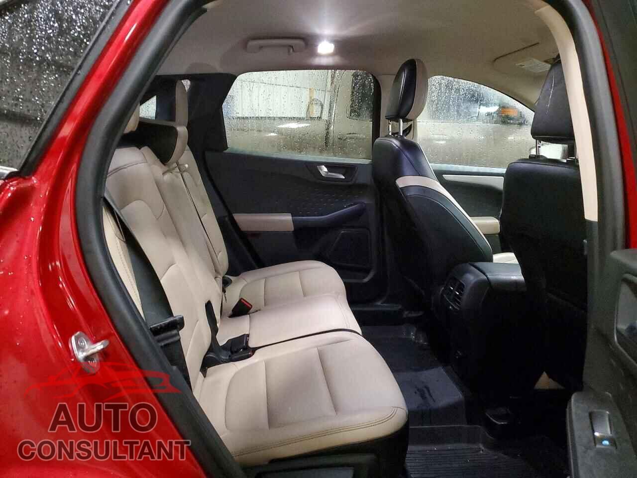 FORD ESCAPE 2020 - 1FMCU0H63LUA13845