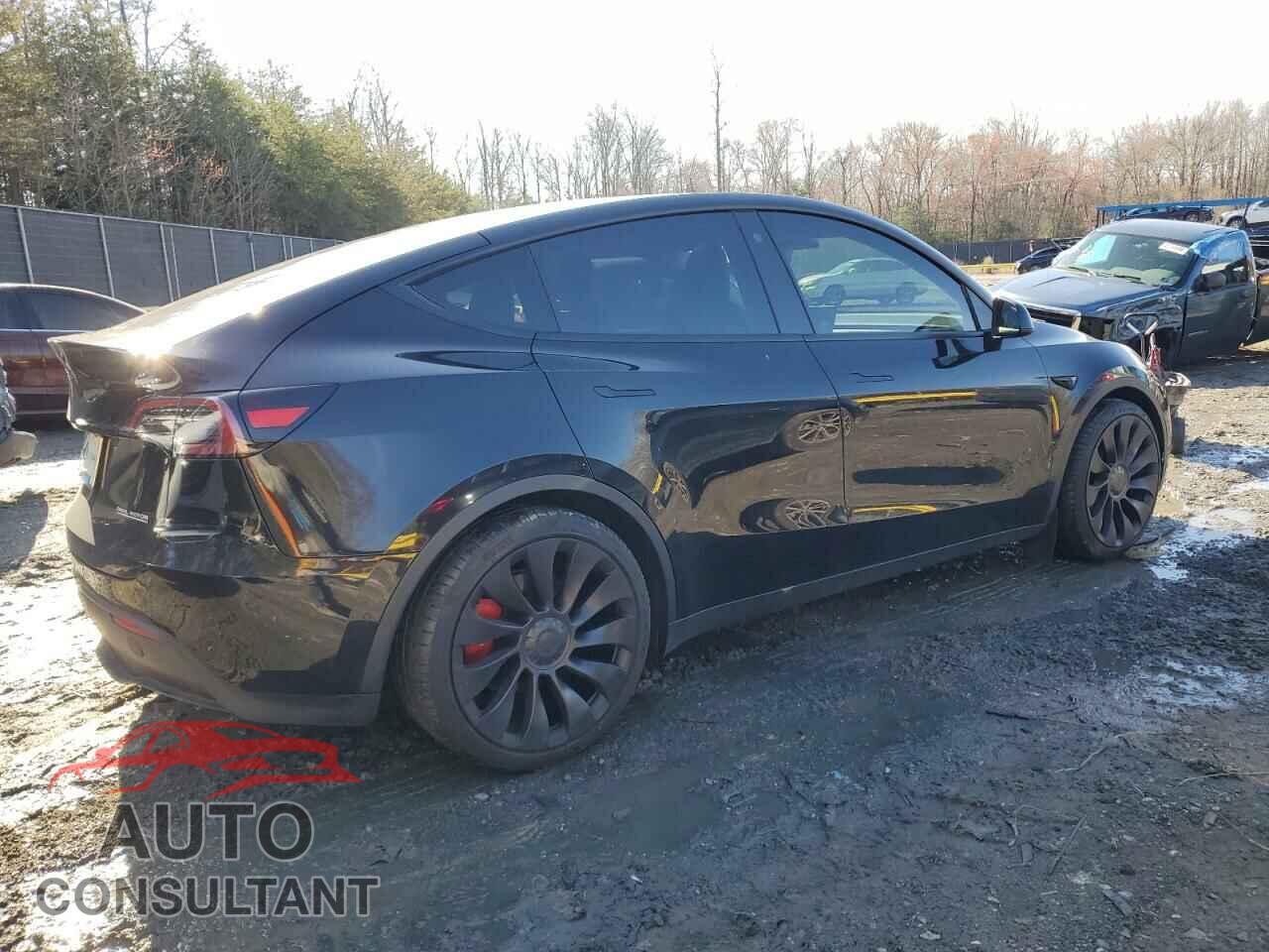TESLA MODEL Y 2021 - 5YJYGDEF6MF151287