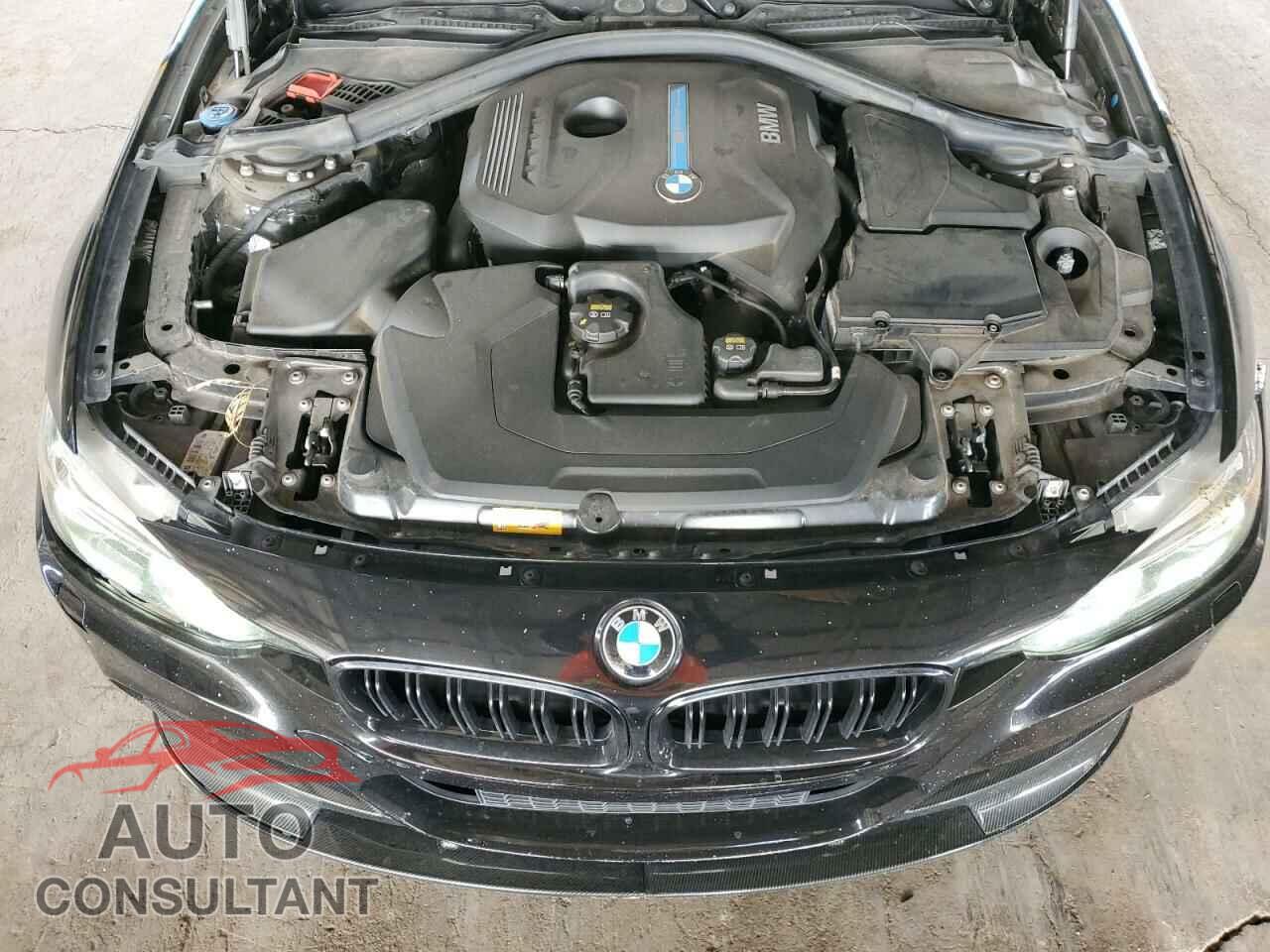 BMW 3 SERIES 2018 - WBA8E1C55JA758751