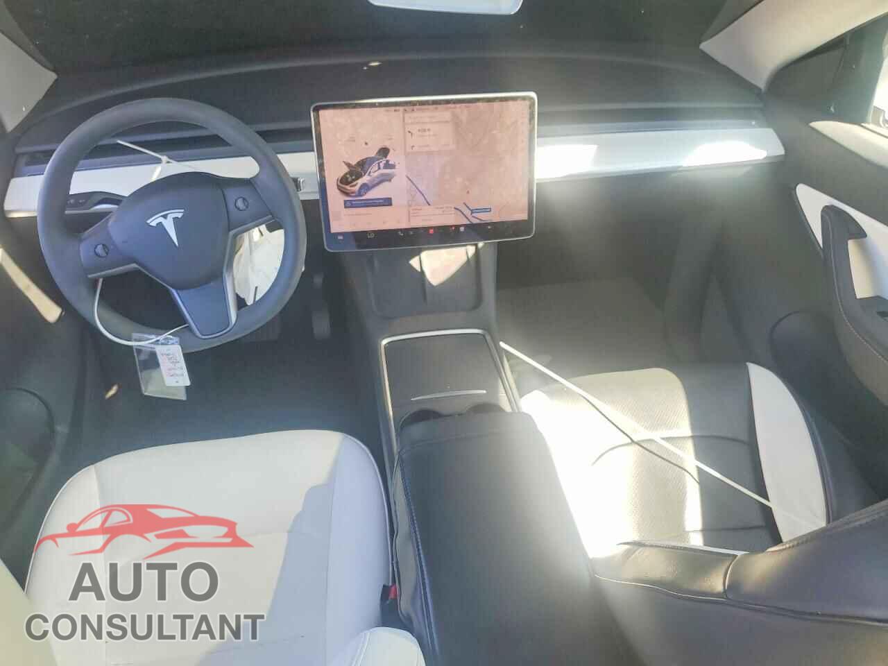 TESLA MODEL Y 2022 - 7SAYGDEE7NF355737
