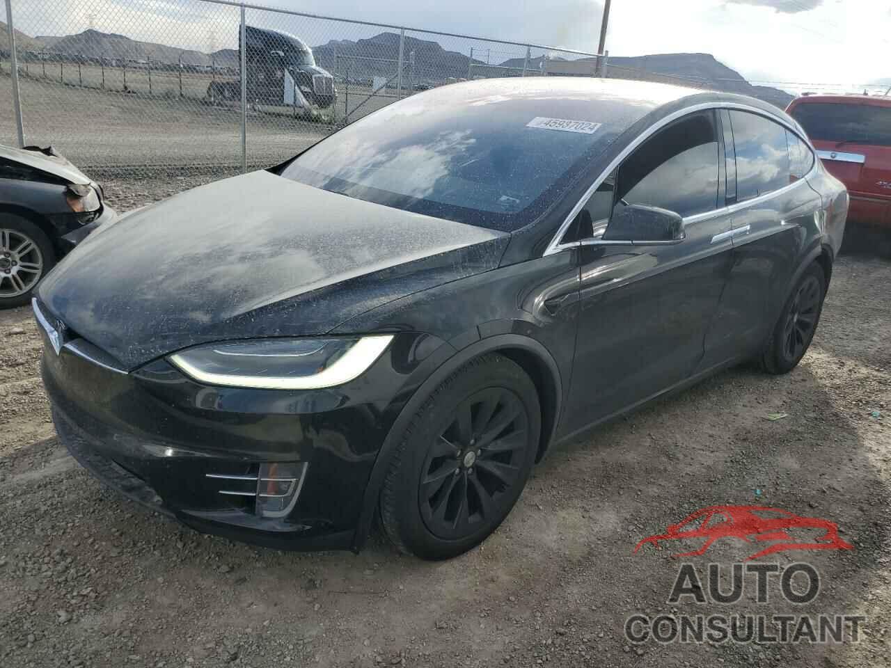 TESLA MODEL X 2017 - 5YJXCAE26HF041171