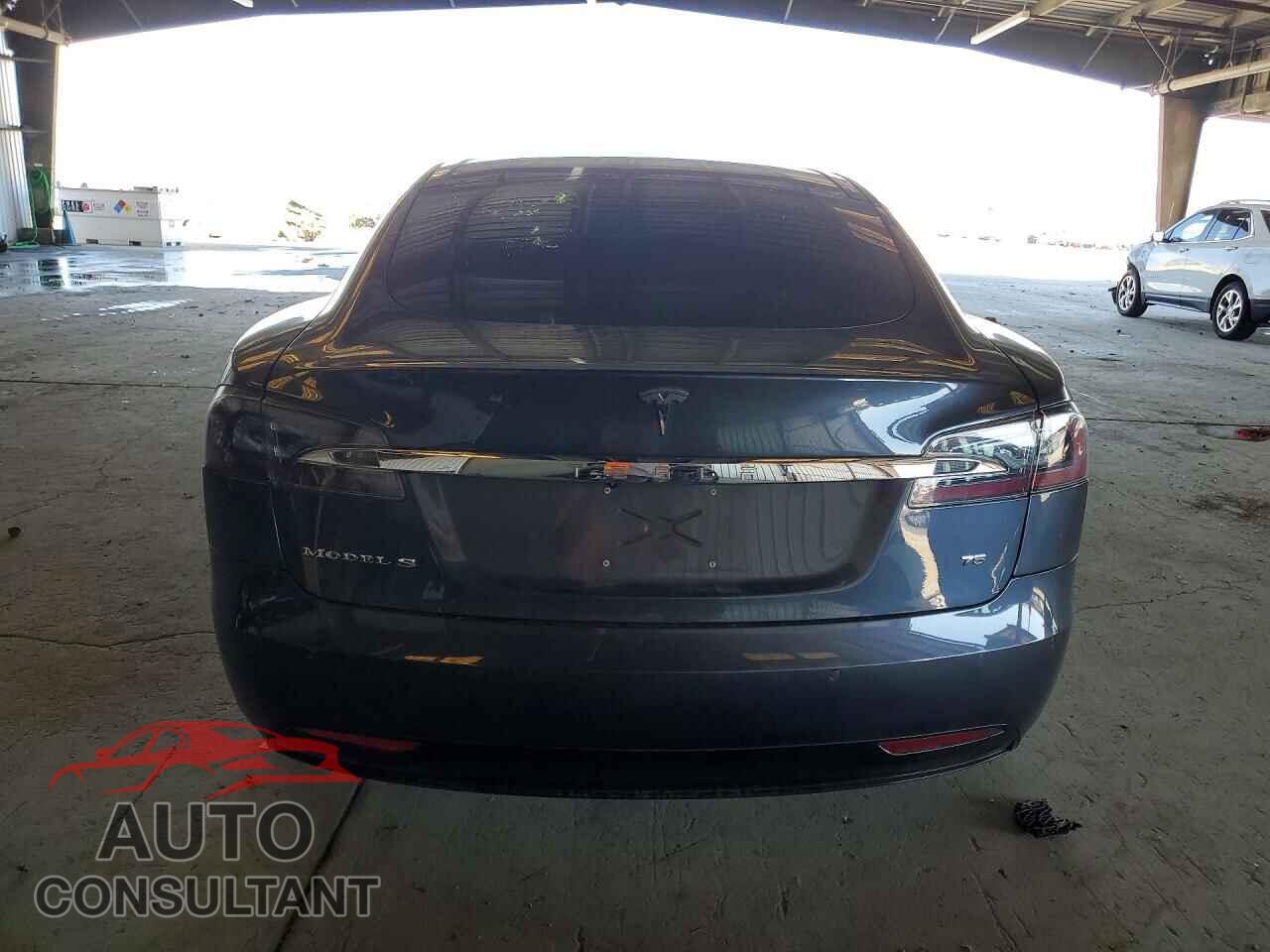 TESLA MODEL S 2017 - 5YJSA1E12HF232884