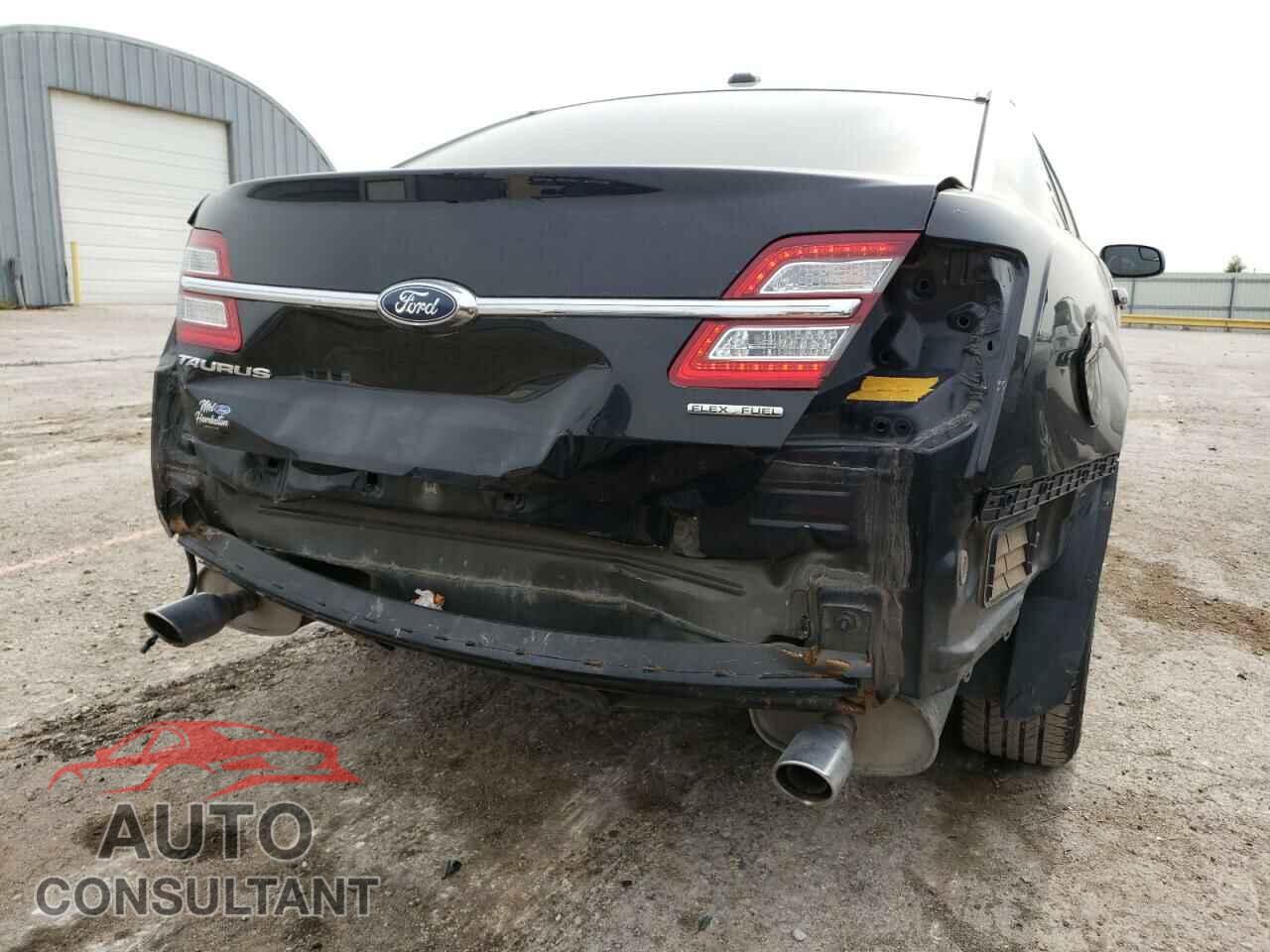 FORD TAURUS 2018 - 1FAHP2D81JG106188