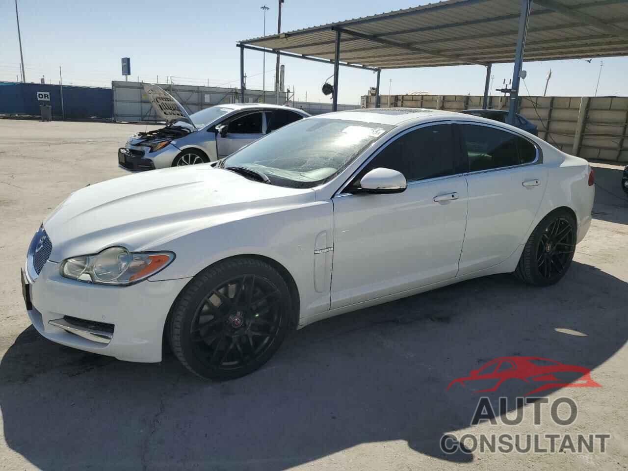JAGUAR XF 2011 - SAJWA0HE6BMR84176