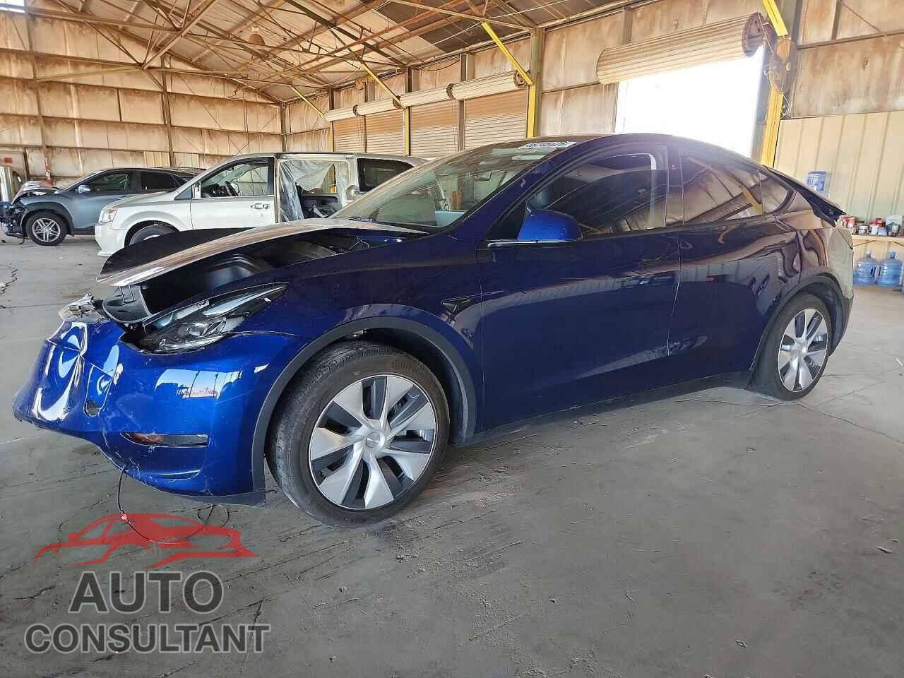 TESLA MODEL Y 2024 - 7SAYGDEE4RF082438