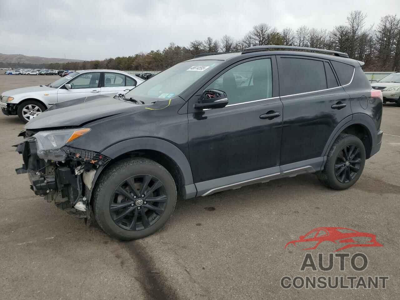 TOYOTA RAV4 2018 - 2T3RFREV1JW800754