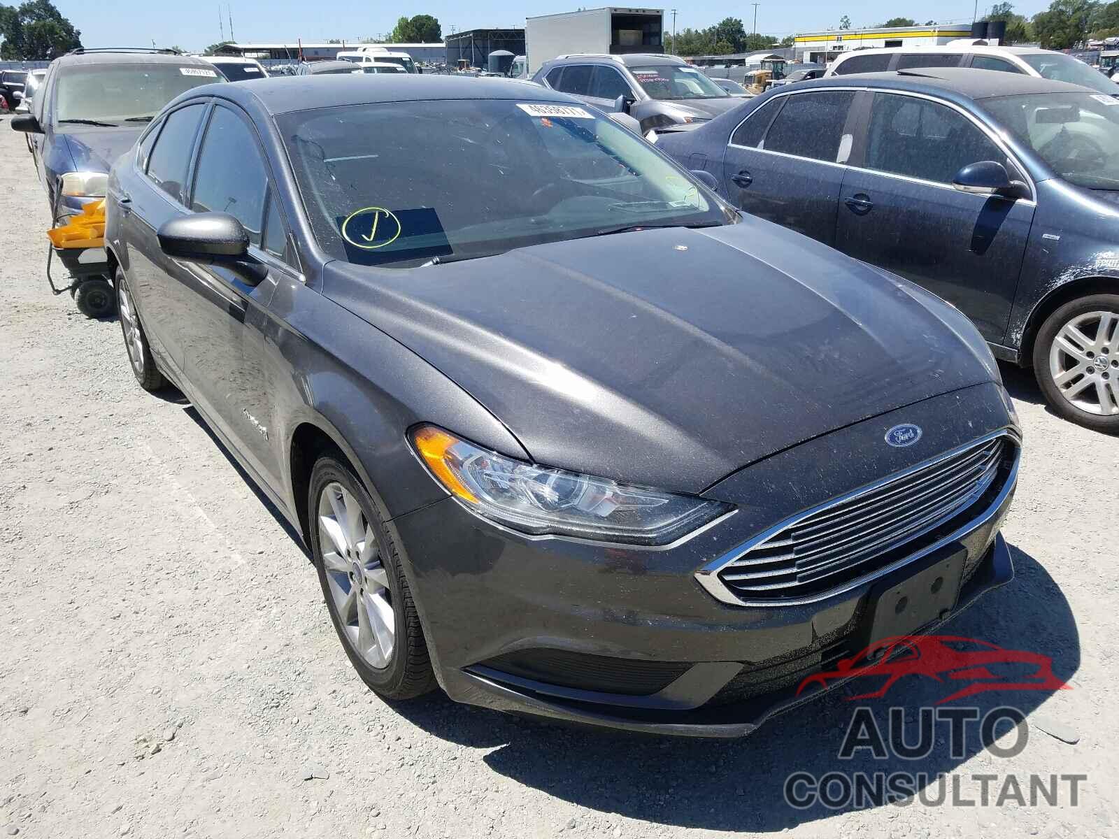 FORD FUSION 2017 - 3FA6P0LU2HR385695