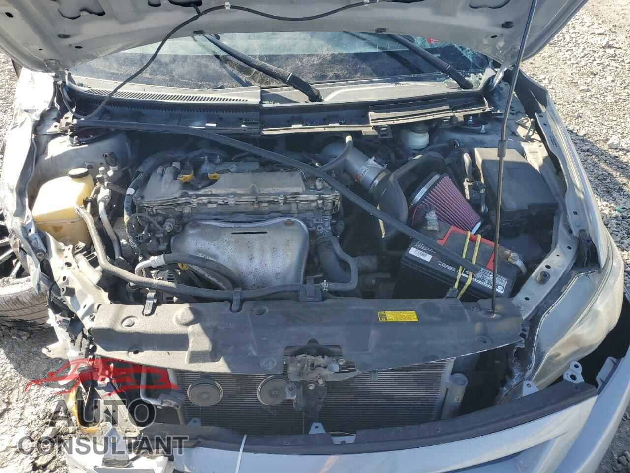 TOYOTA SCION 2012 - JTKJF5C74C3042143