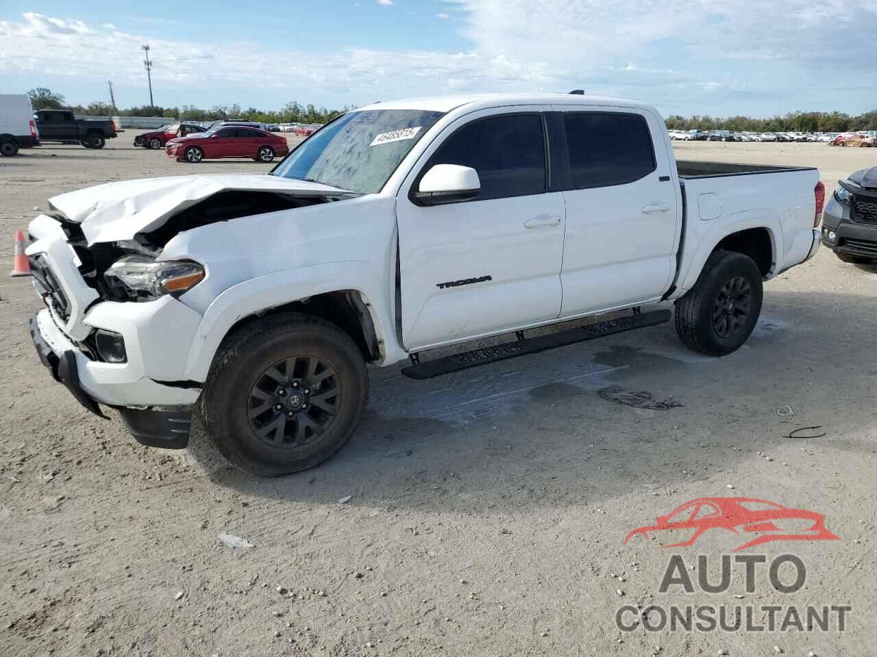 TOYOTA TACOMA 2021 - 5TFAZ5CN5MX100381