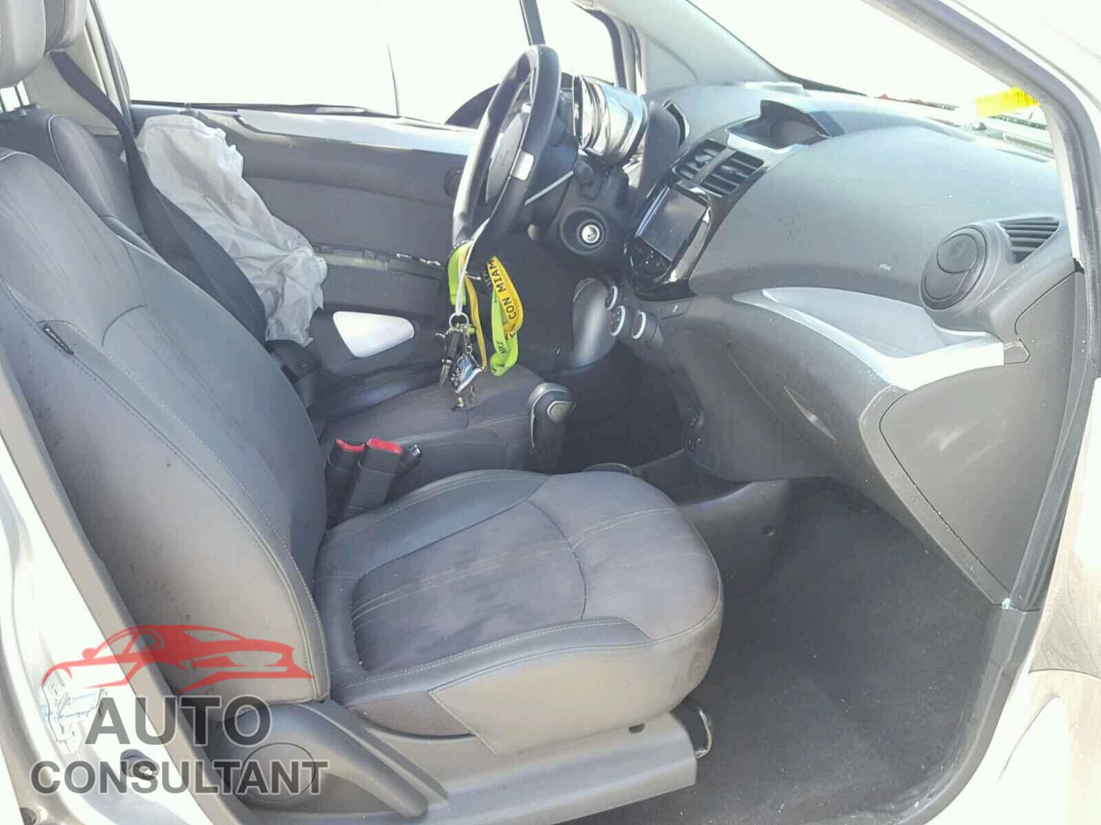 CHEVROLET SPARK 2015 - KL8CD6S98FC793645