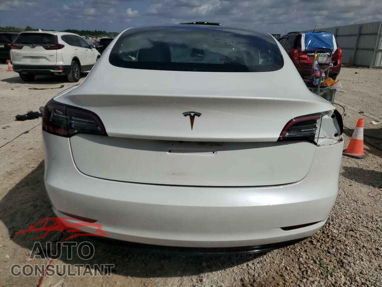 TESLA MODEL 3 2023 - 5YJ3E1EA6PF447921
