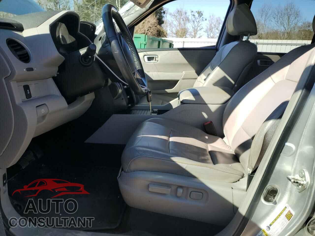 HONDA PILOT 2013 - 5FNYF3H5XDB007788