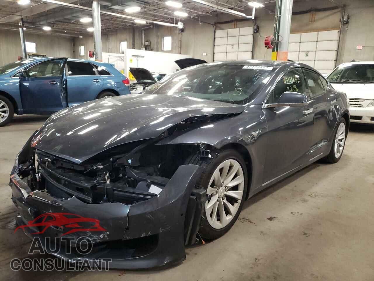 TESLA MODEL S 2017 - 5YJSA1E23HF192310